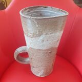 Pitcher in beige camaieu sandstone
