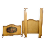 Lit Louis XV de forme corbeille en bois laqué et peint vers 1900