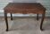 Bureau dit "bureau de dame" / table style Louis XV en bois  massif