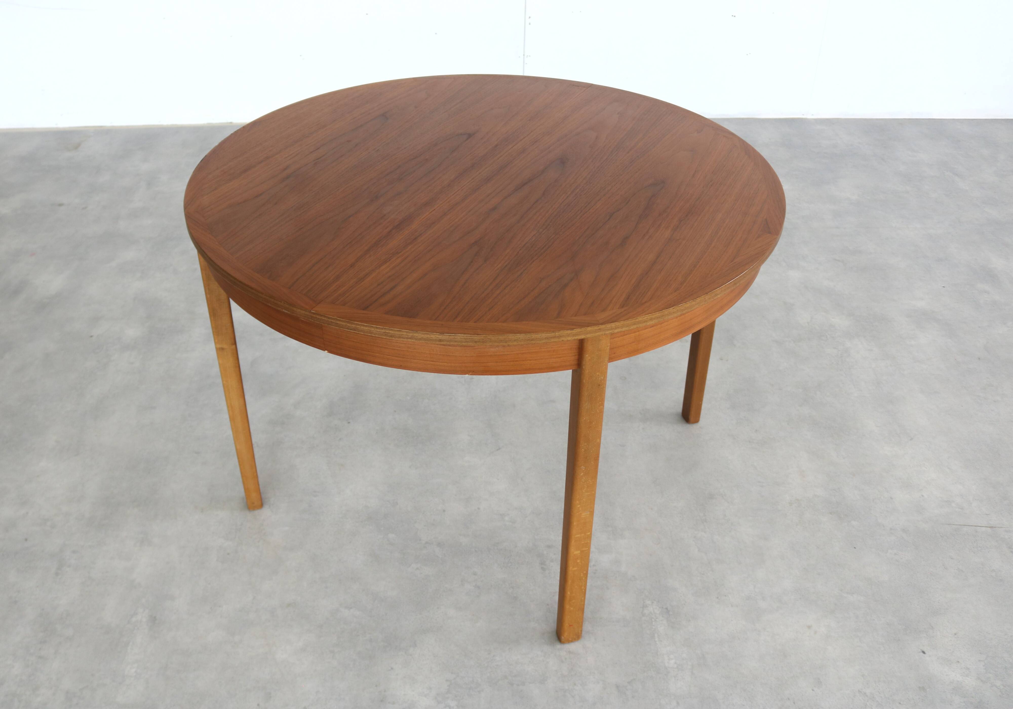 vintage dining table | table | extendable | Swedish