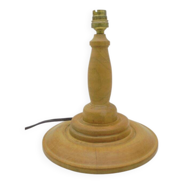 Lamp base
