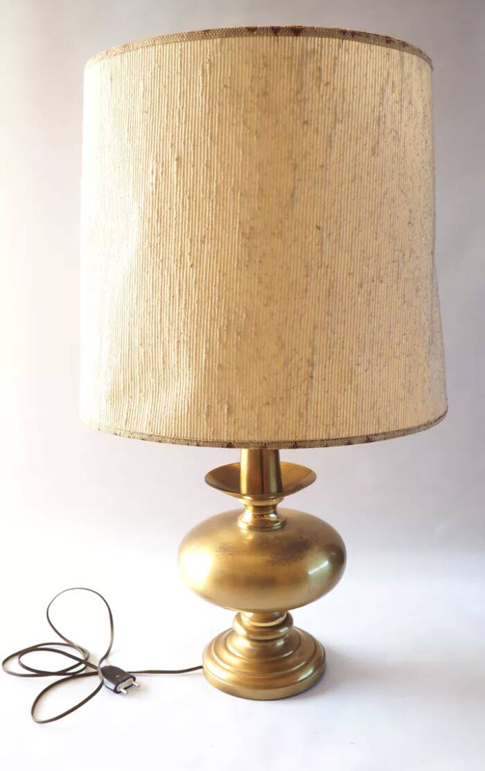 Grnade lampe pied doré