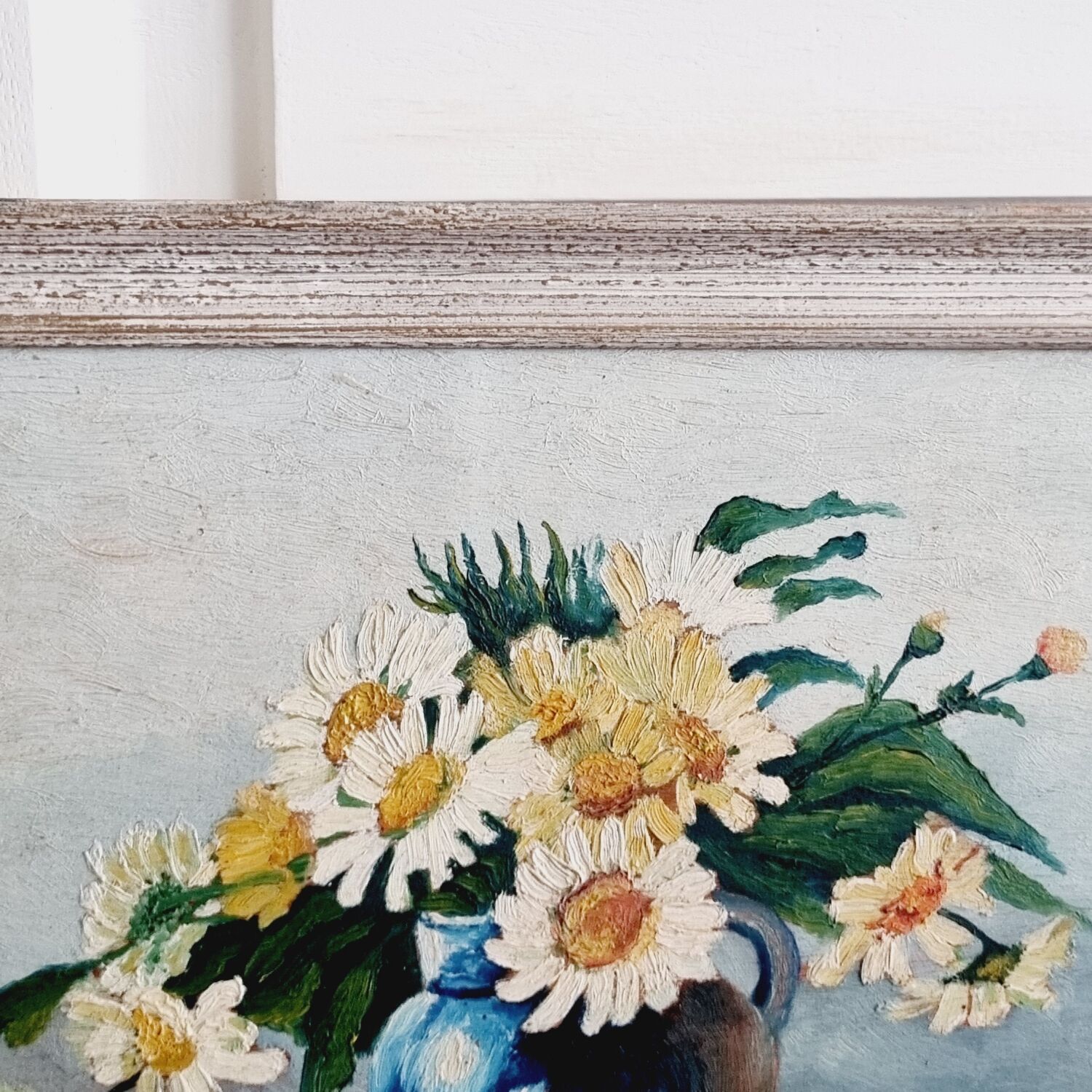 Oil on wood bouquet of daisies