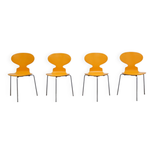 4 chaises 'Ant' par Arne - fritz