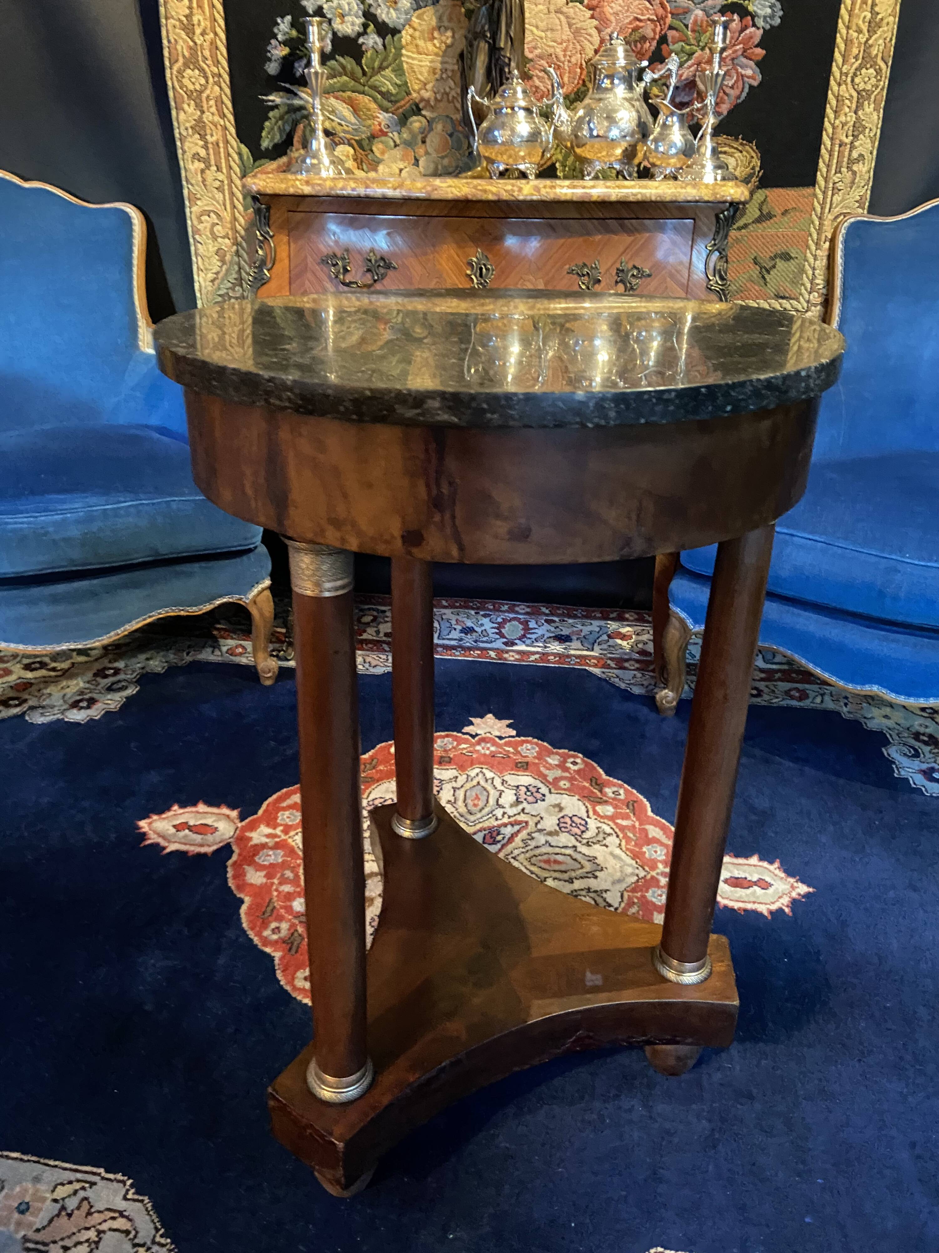 Empire circular pedestal table on 3 columns in mahogany with bronze marble top X