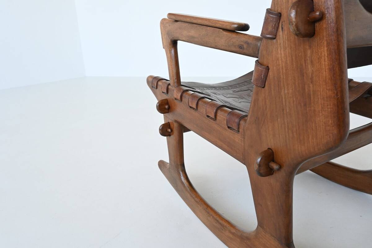 Angel Pazmino rocking chair and hocker Muebles de Estilo Ecuador 1960