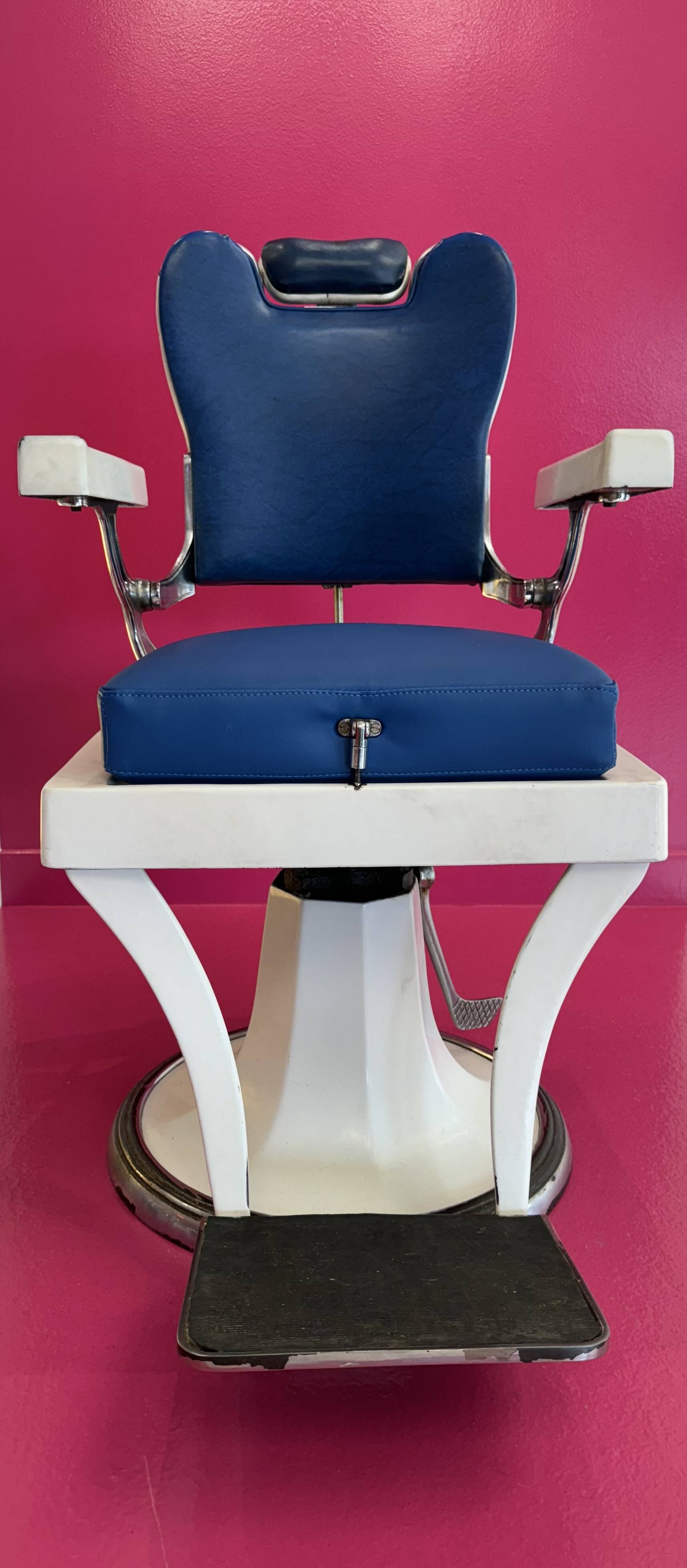 Vintage hairdressing chair