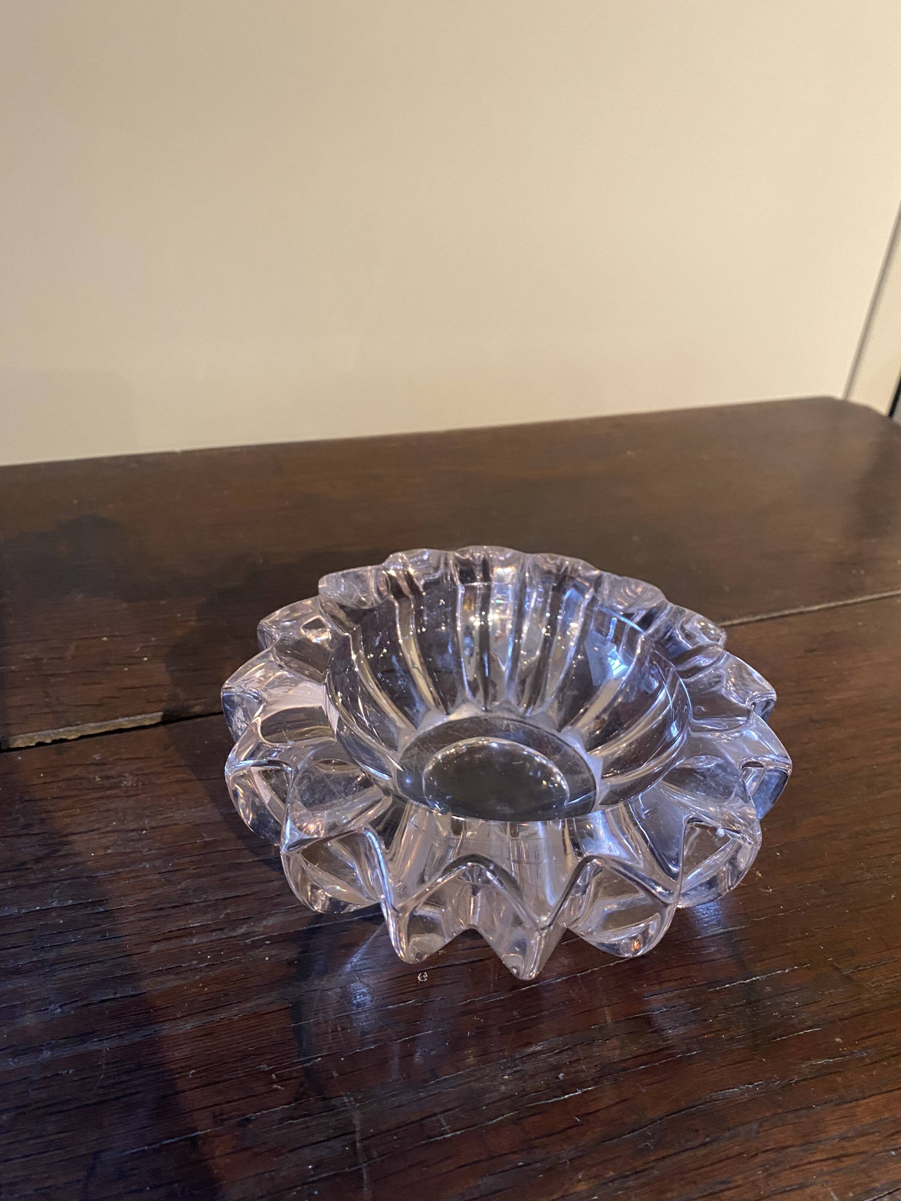 Avesn cut crystal ashtray