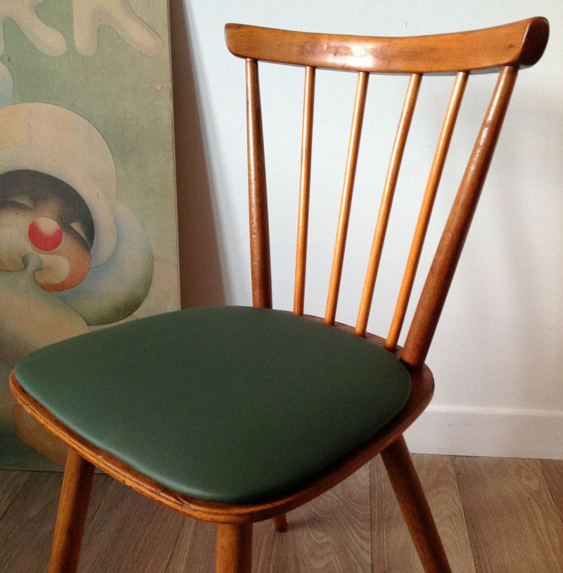 Chair with wood-khaki bars