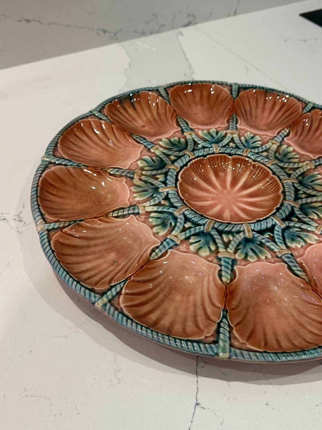 Sarreguemines earthenware oyster dish
