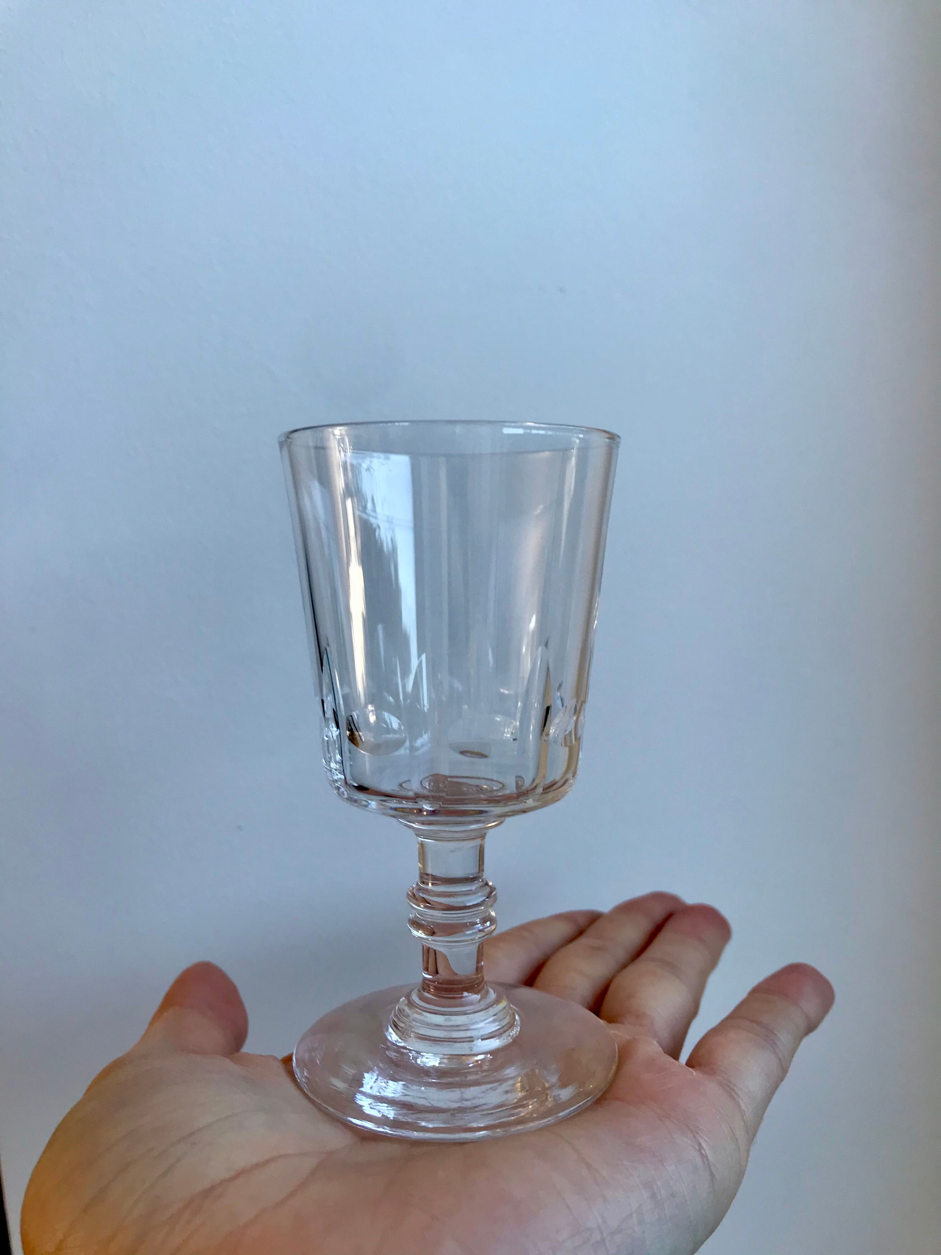 Set of 6 small crystal wine glasses engraved early twentieth century