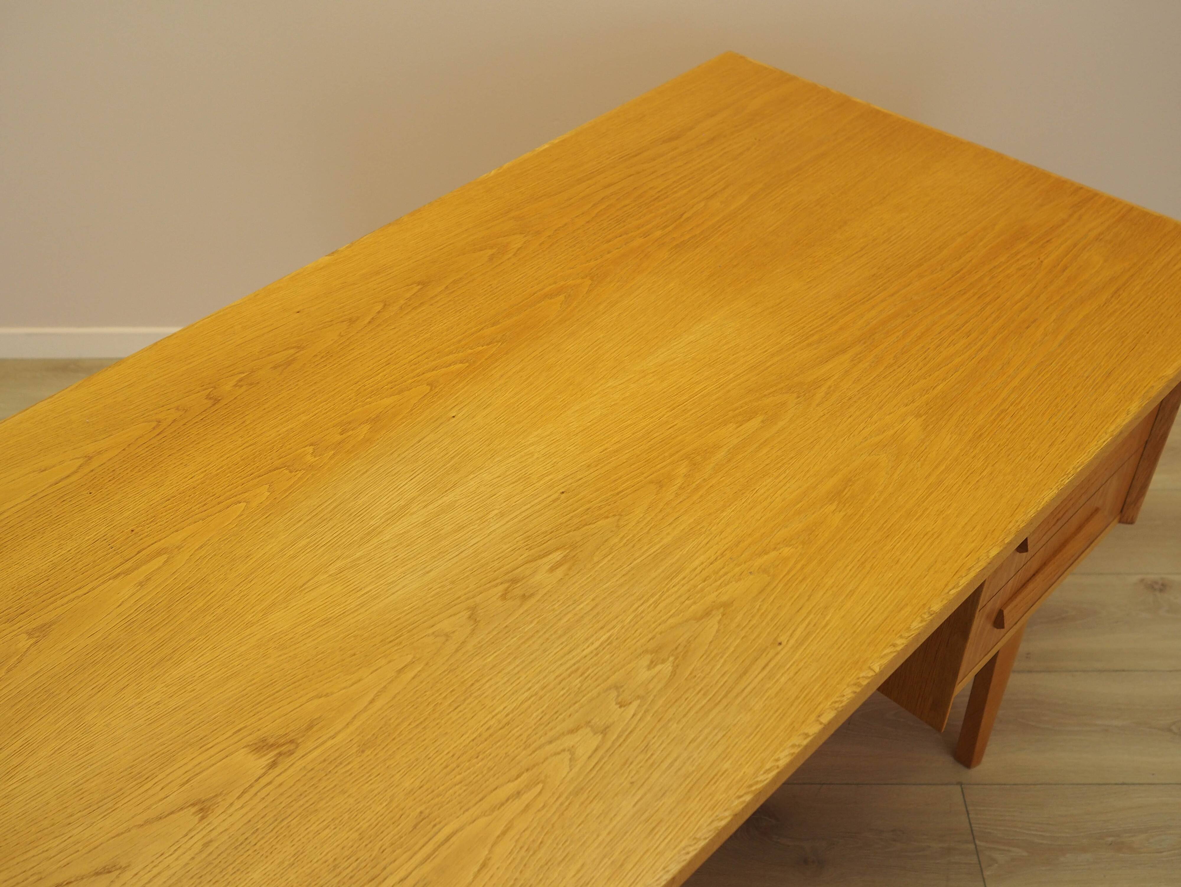 Oak desk, Danish design, 1960s, designer: Henning Kjærnulf