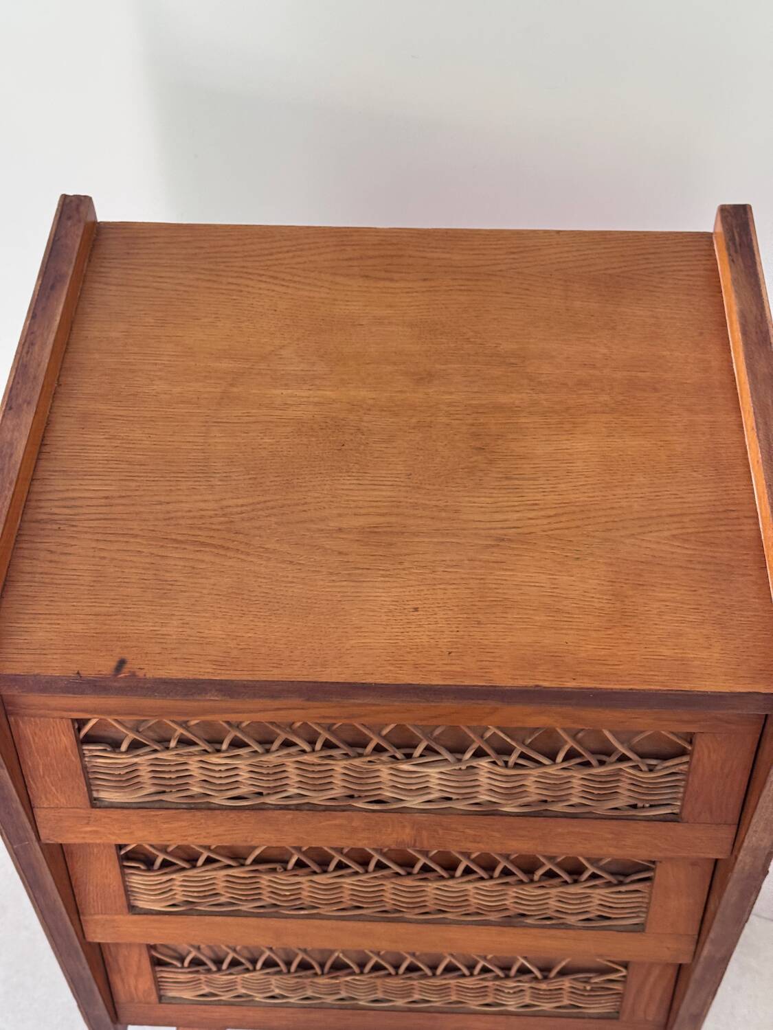 Vintage chest of drawers with tapered legs