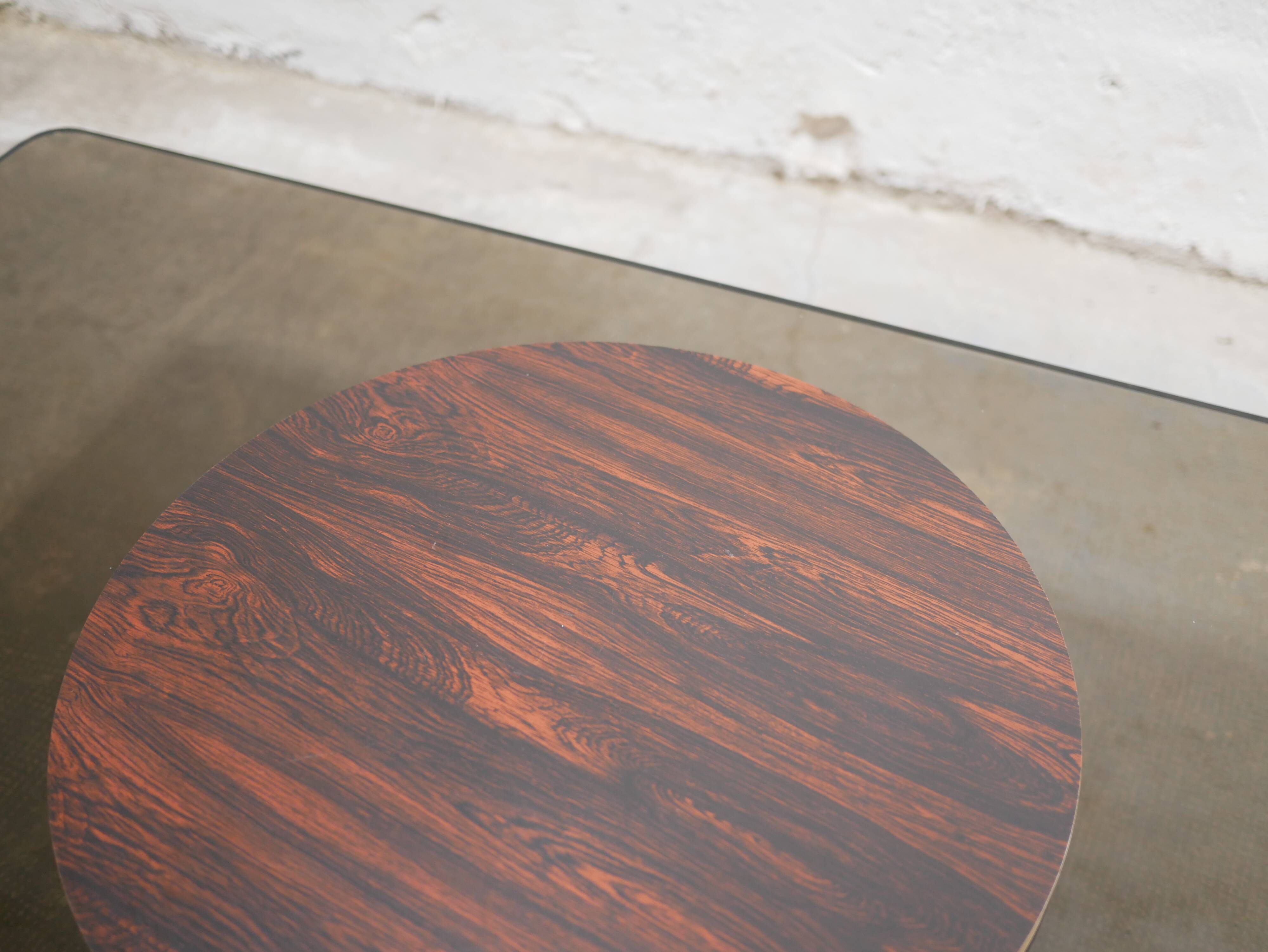 Table basse vintage en palissandre et verre