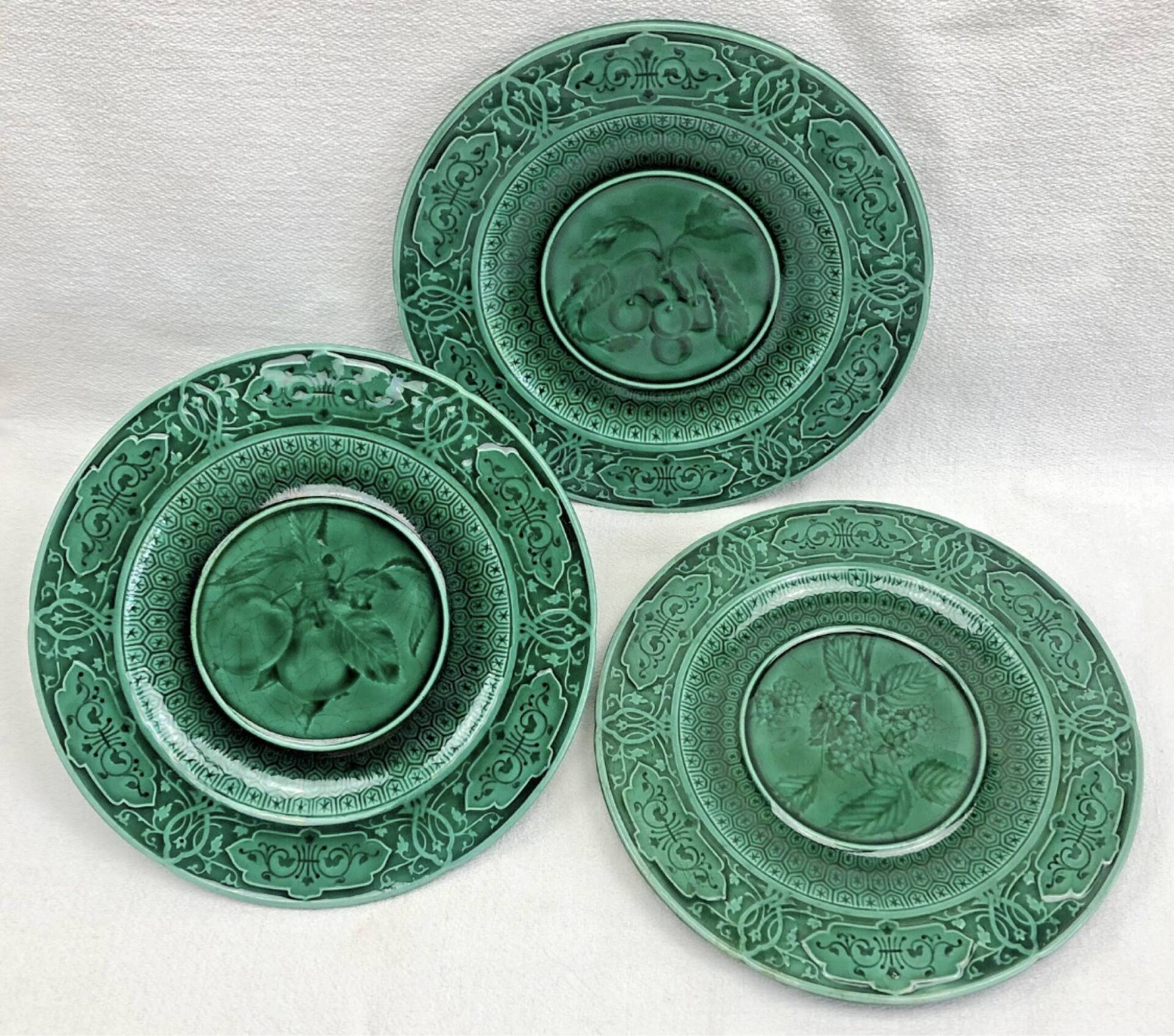 3 fruit plates Sarreguemines majolica shaded enamel Rubelles