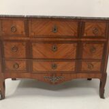 Commode de style Transition en acajou et bois de rose, XX siècle
