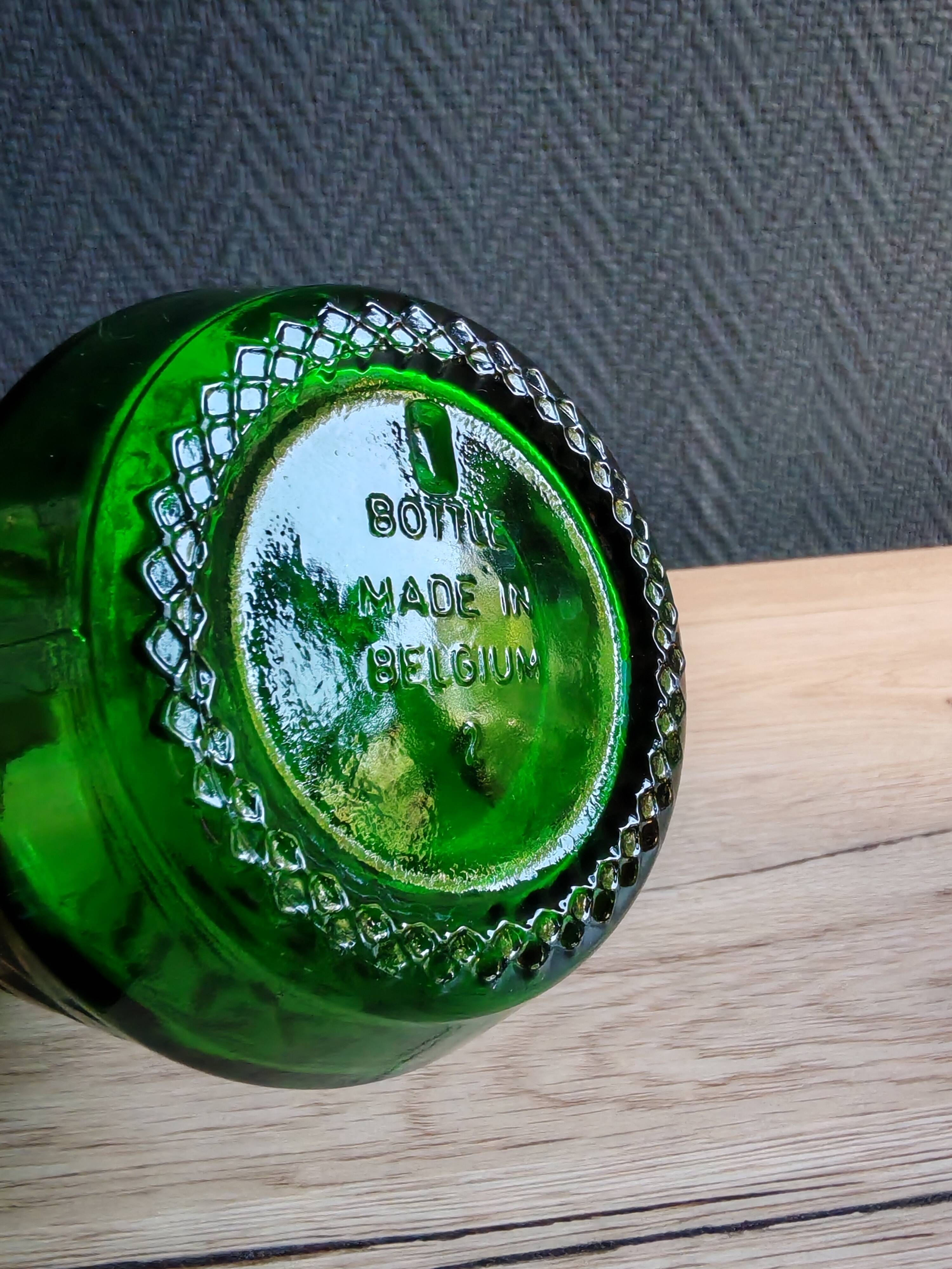 Carafe à whisky vintage en verre vert moulé pointe de diamant