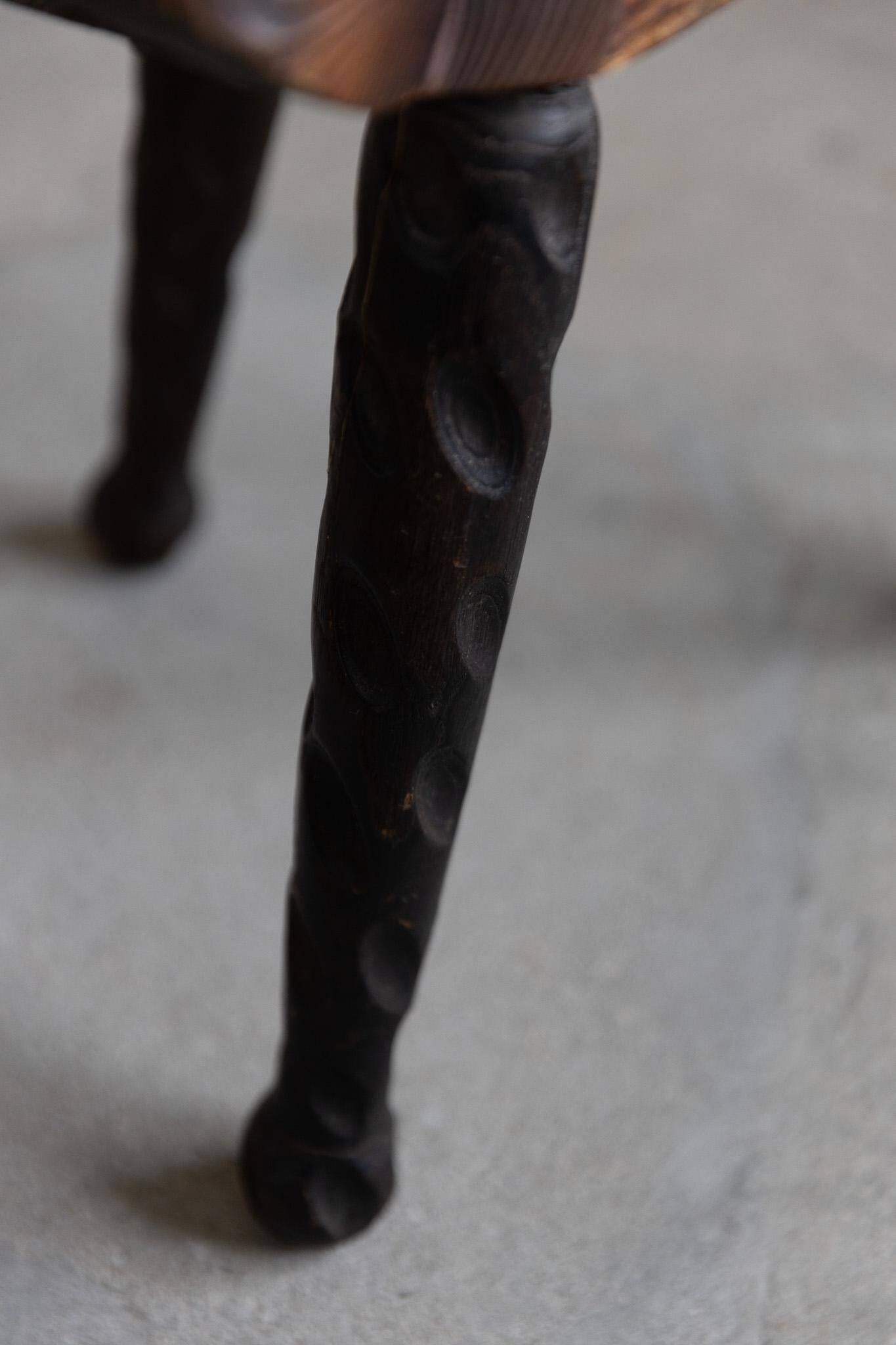 Sculpted wooden tripod chair in French Wabi Sabi, early 20th century.