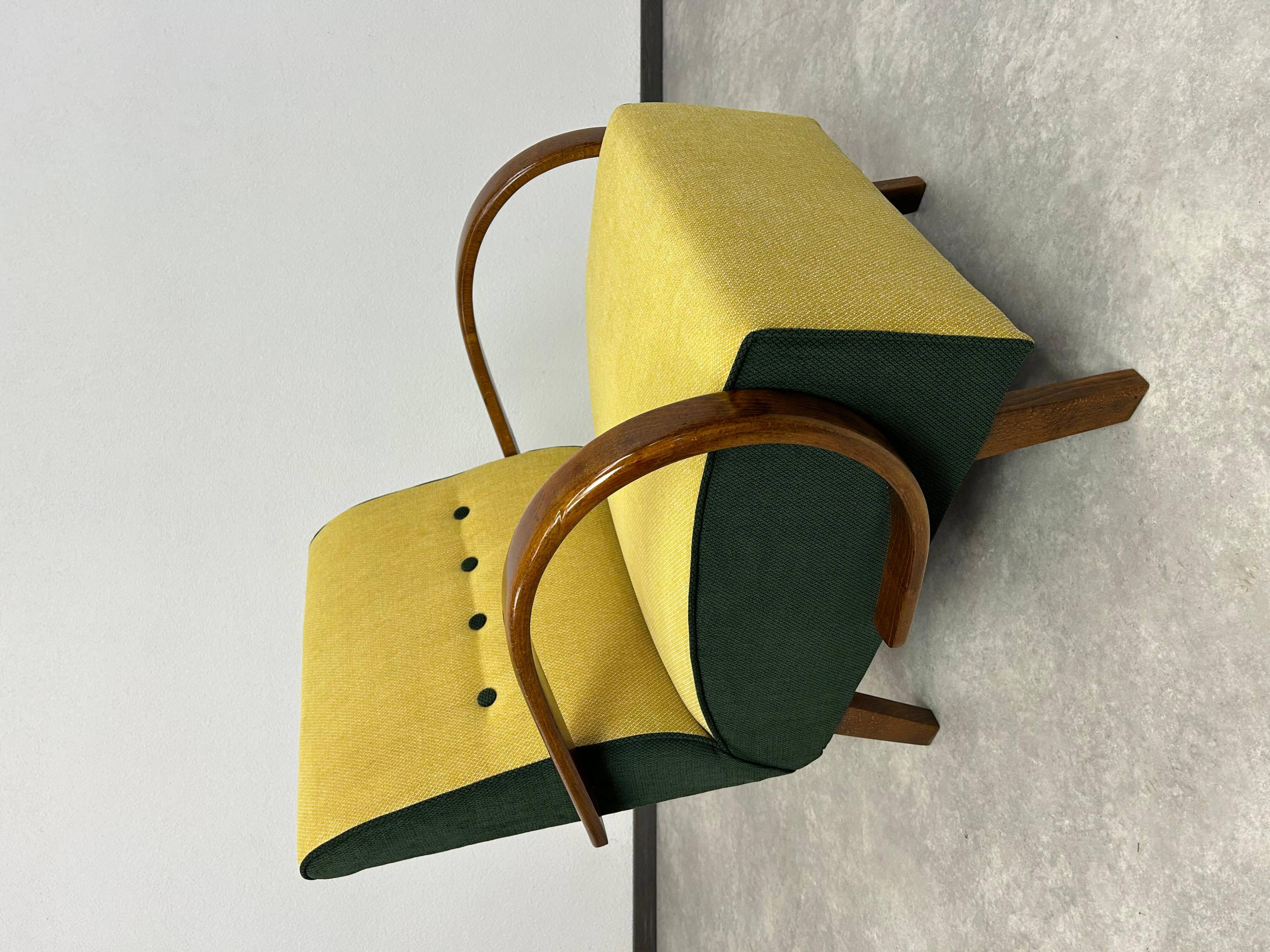 Duocolor armchairs by Jindřich Halabala