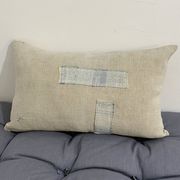 Coussin artisanal en toile ancienne style Kilim