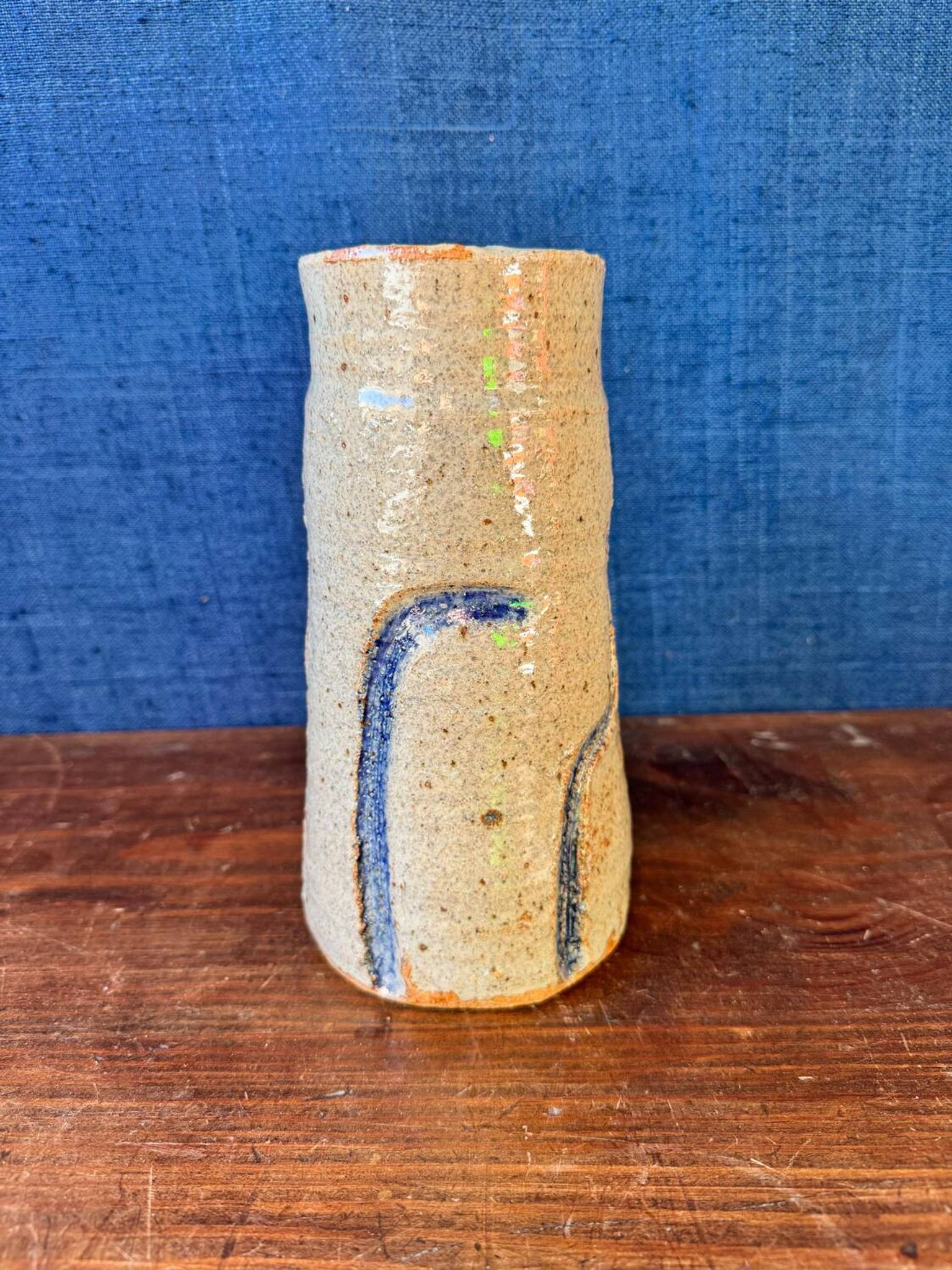 Beautiful glazed stoneware vase by the ceramist Jean Tessier. Late 20th century.