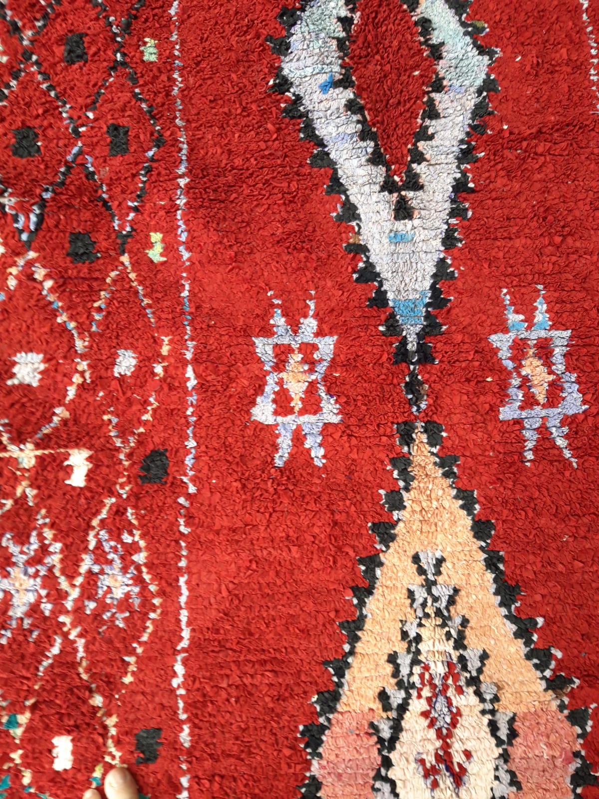 Ancient Berber carpet 125x225cm