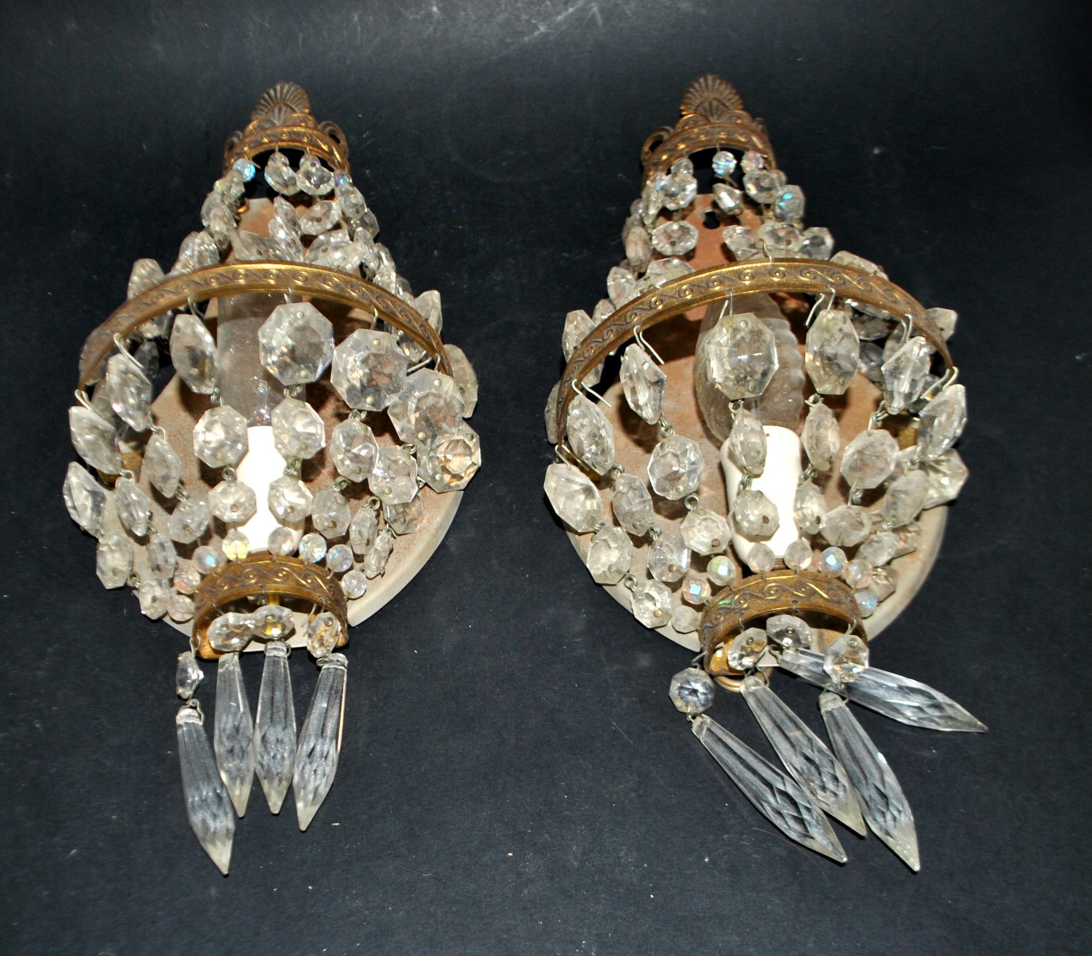 Pair of vintage lamps: wall lights with gold trim and cut crystal.