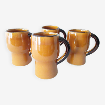 Grandes tasses ou mugs 1970