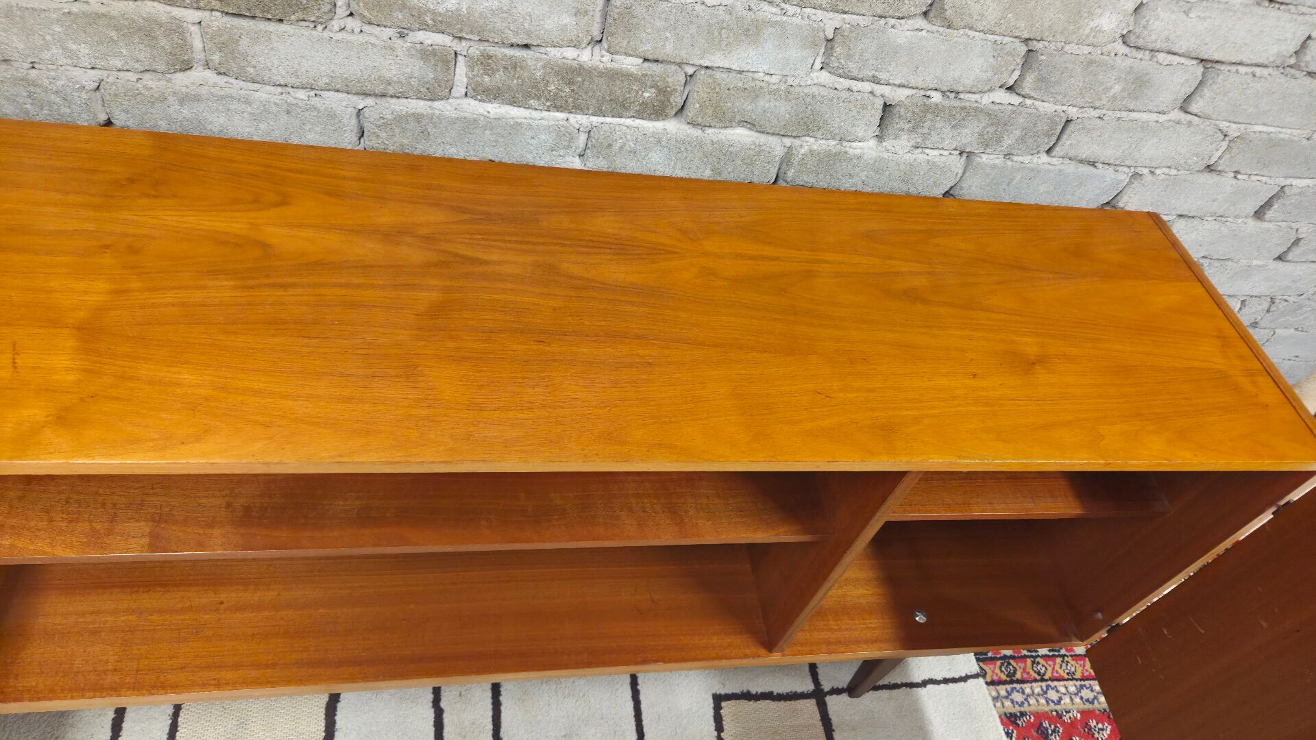 Large vintage sideboard from the 60s/70s – 3 drawers – modernist design