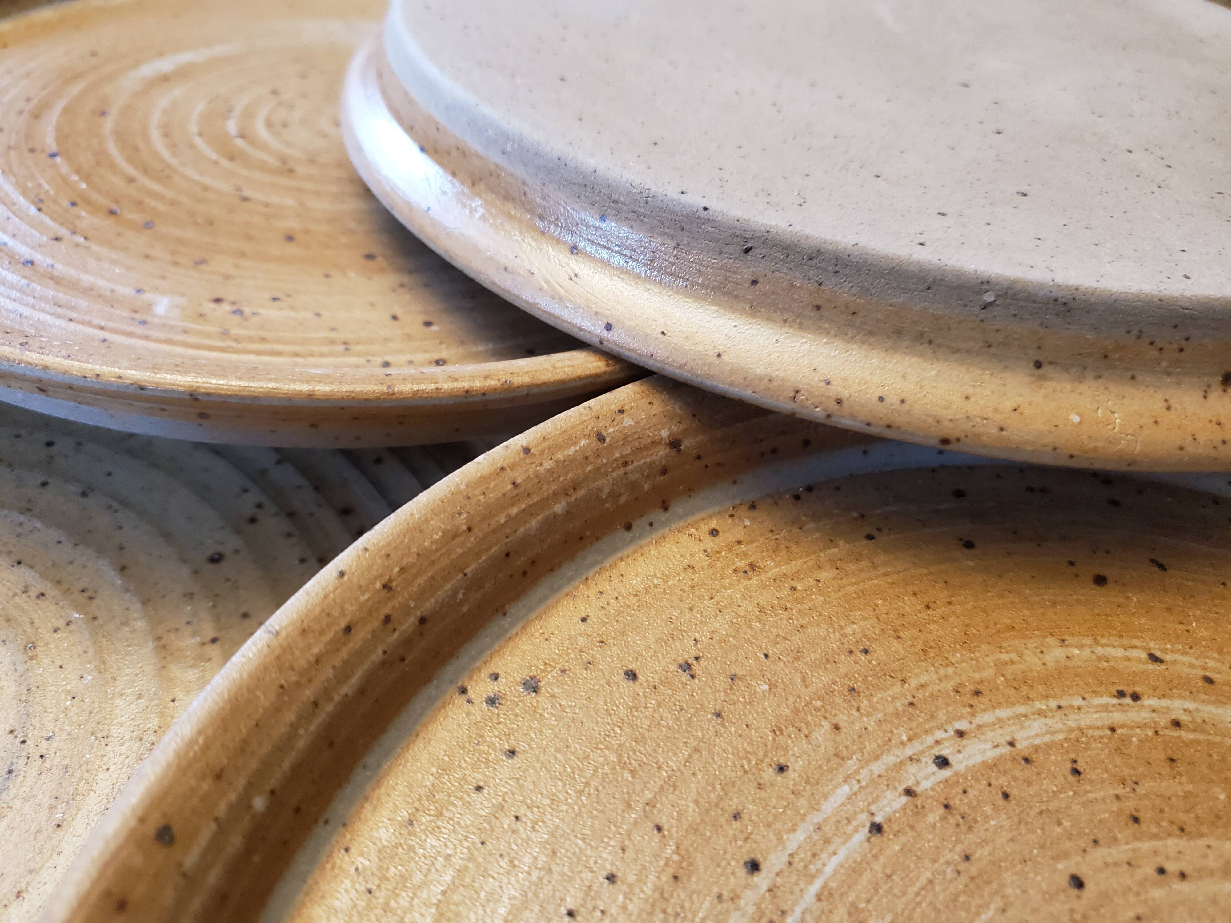 Flat plates in raw sandstone