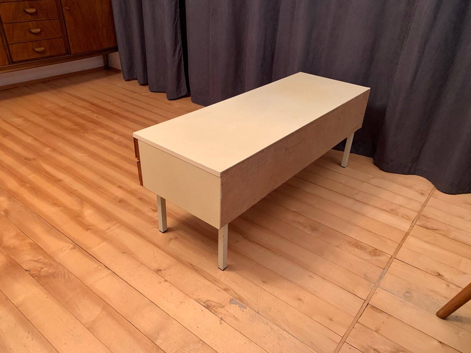 Commode vintage, années 1970