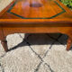 Tale basse vintage en bois massif et marqueterie de marbre