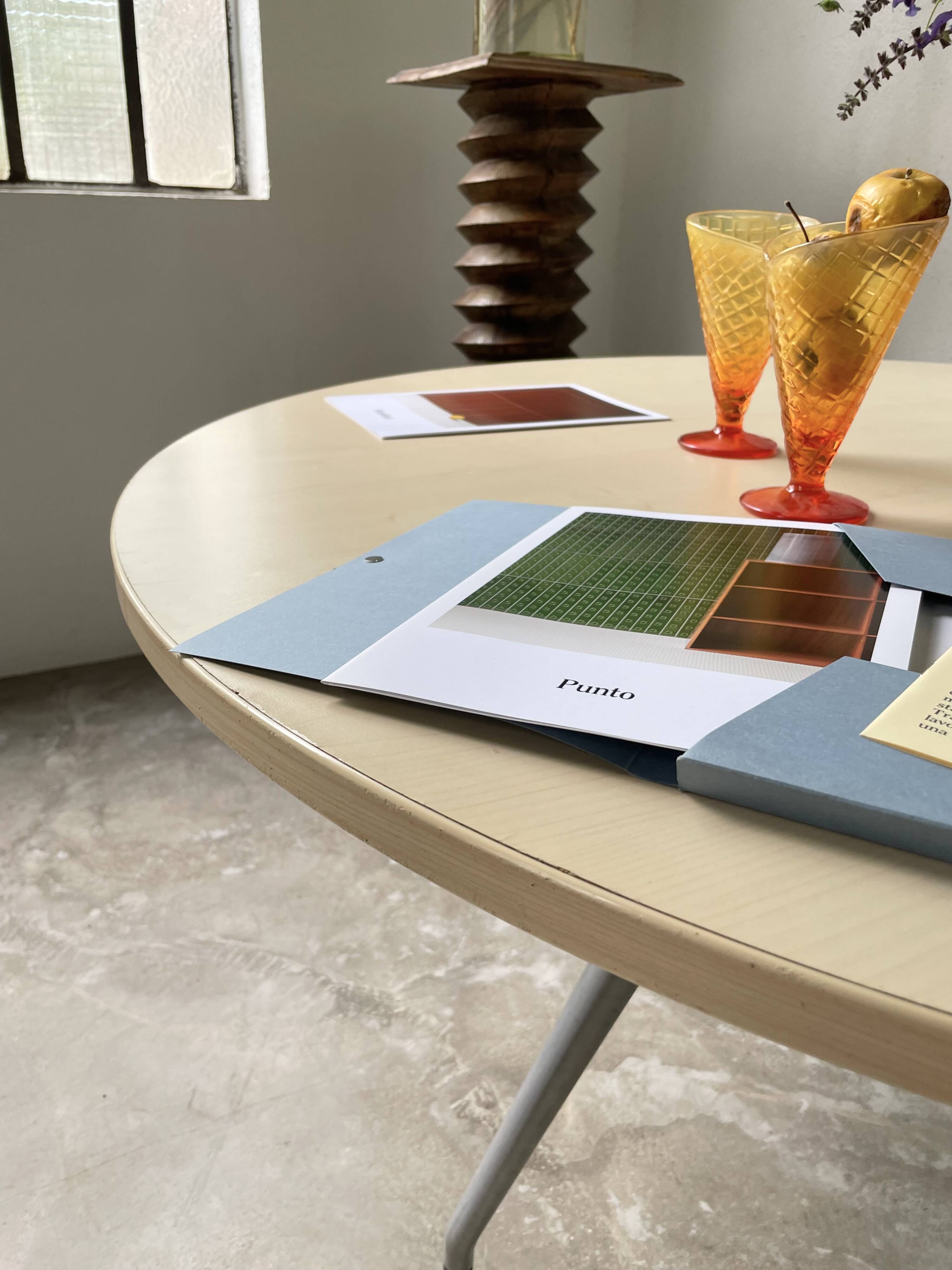 Tecno Nomos Round Table Brushed Metal