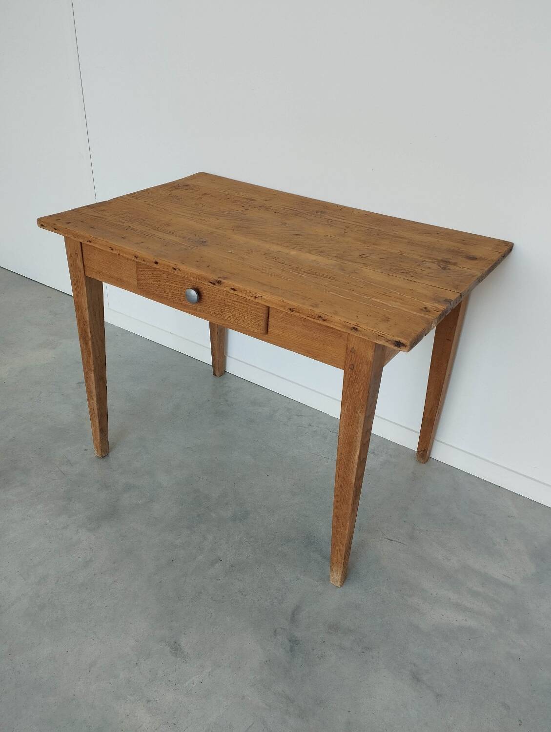 Farmhouse table