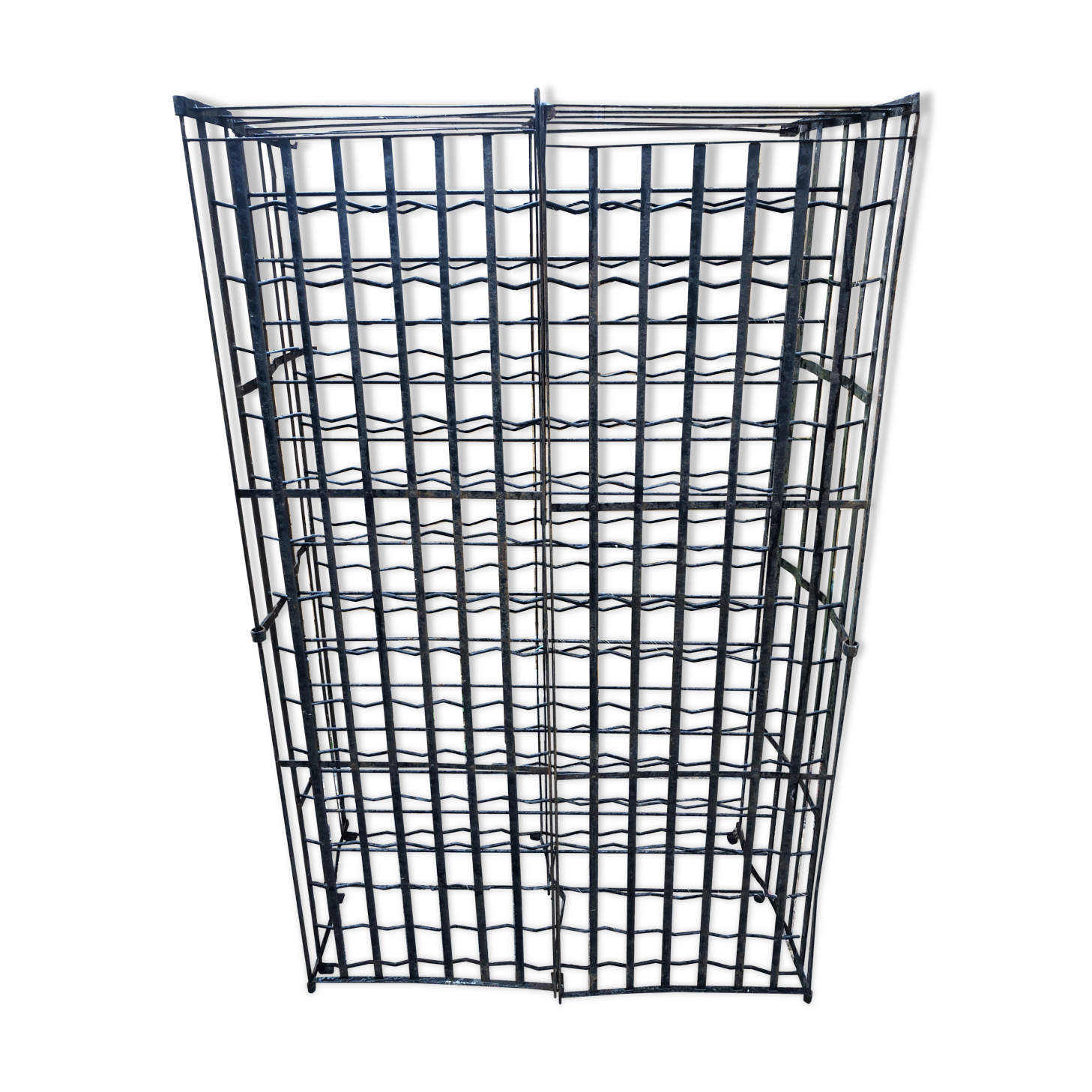 Iron bottle rack