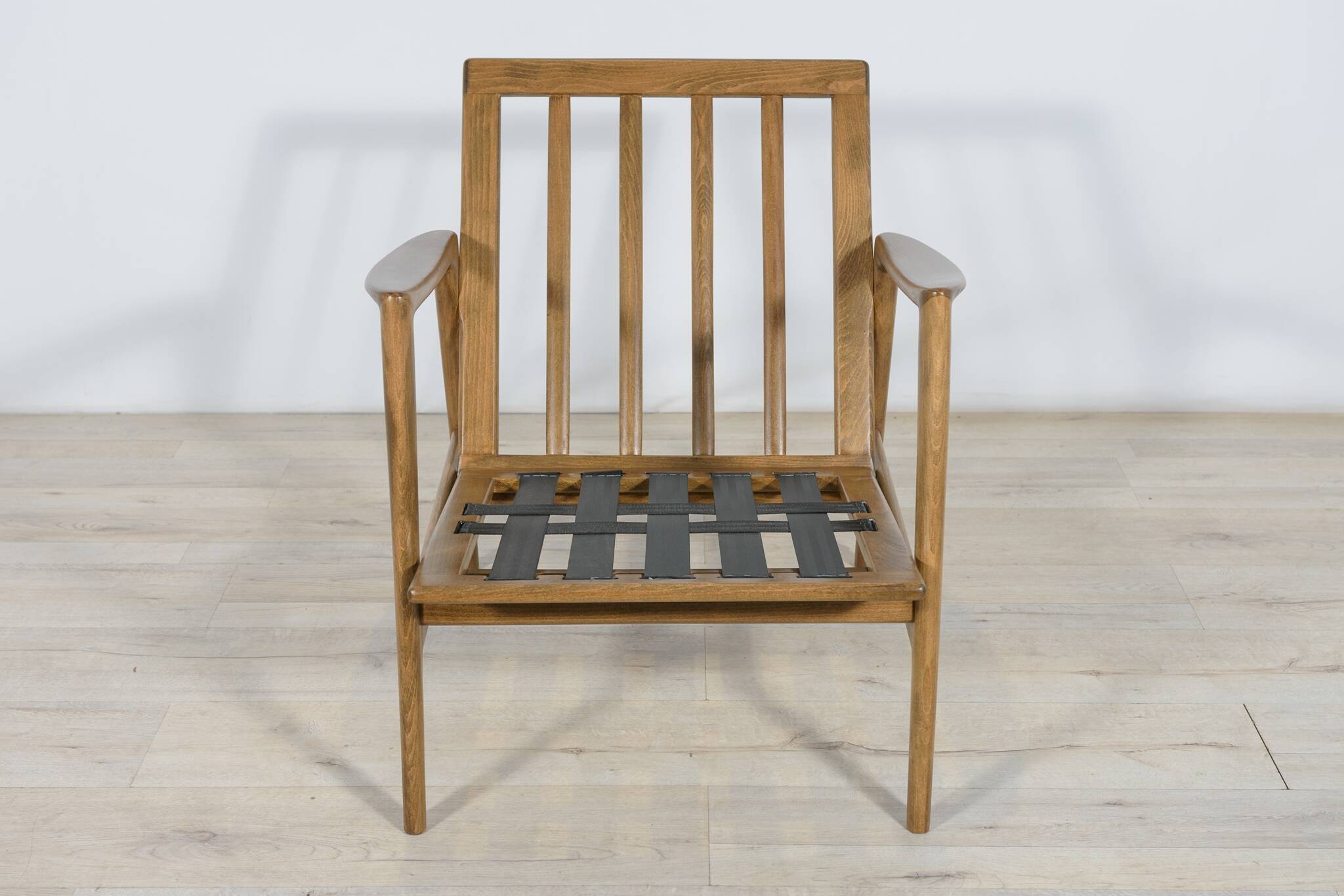 300-139 Armchairs from Swarzędzka, 1960s, Set of 2