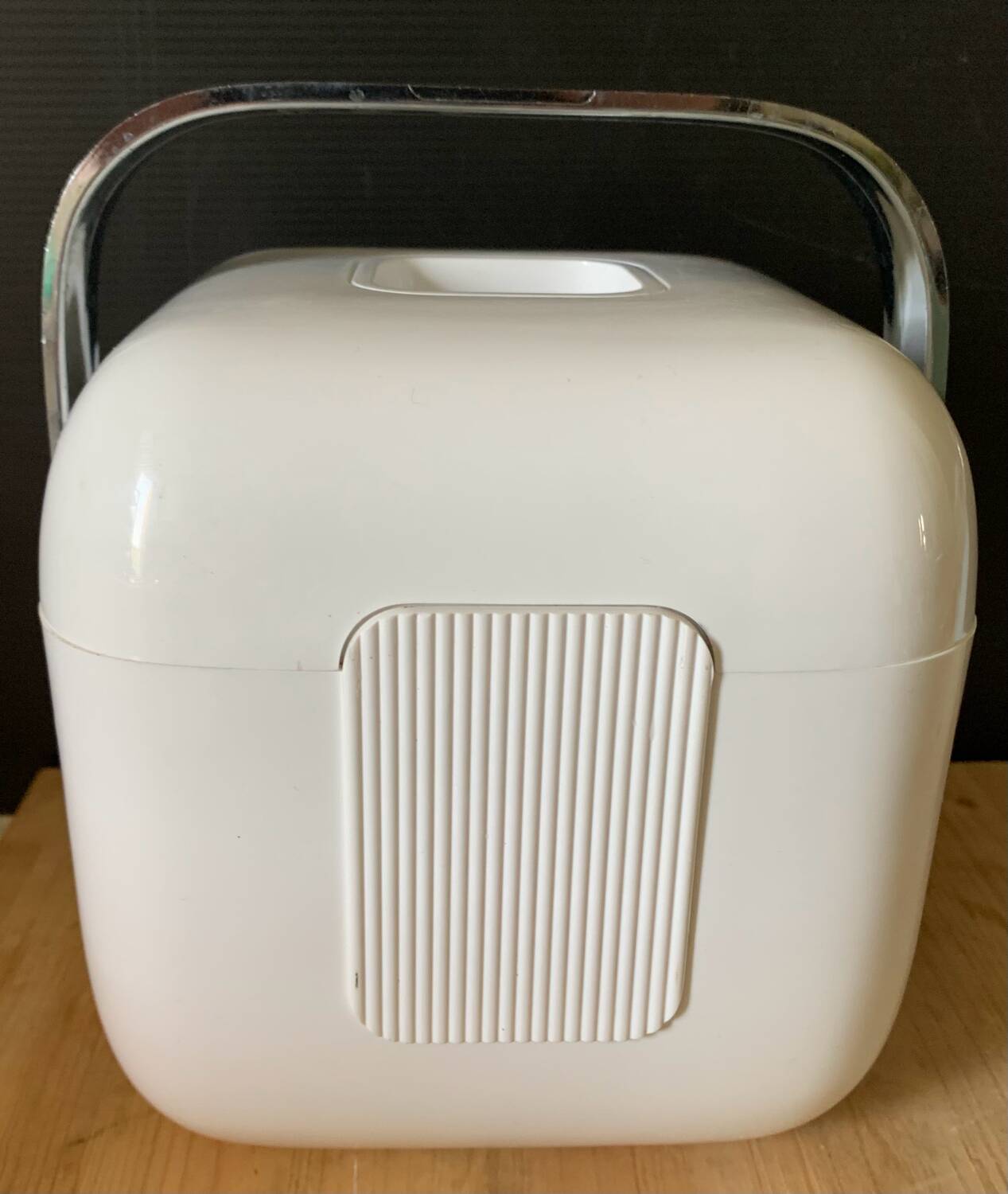 Vintage Guzzini ice bucket