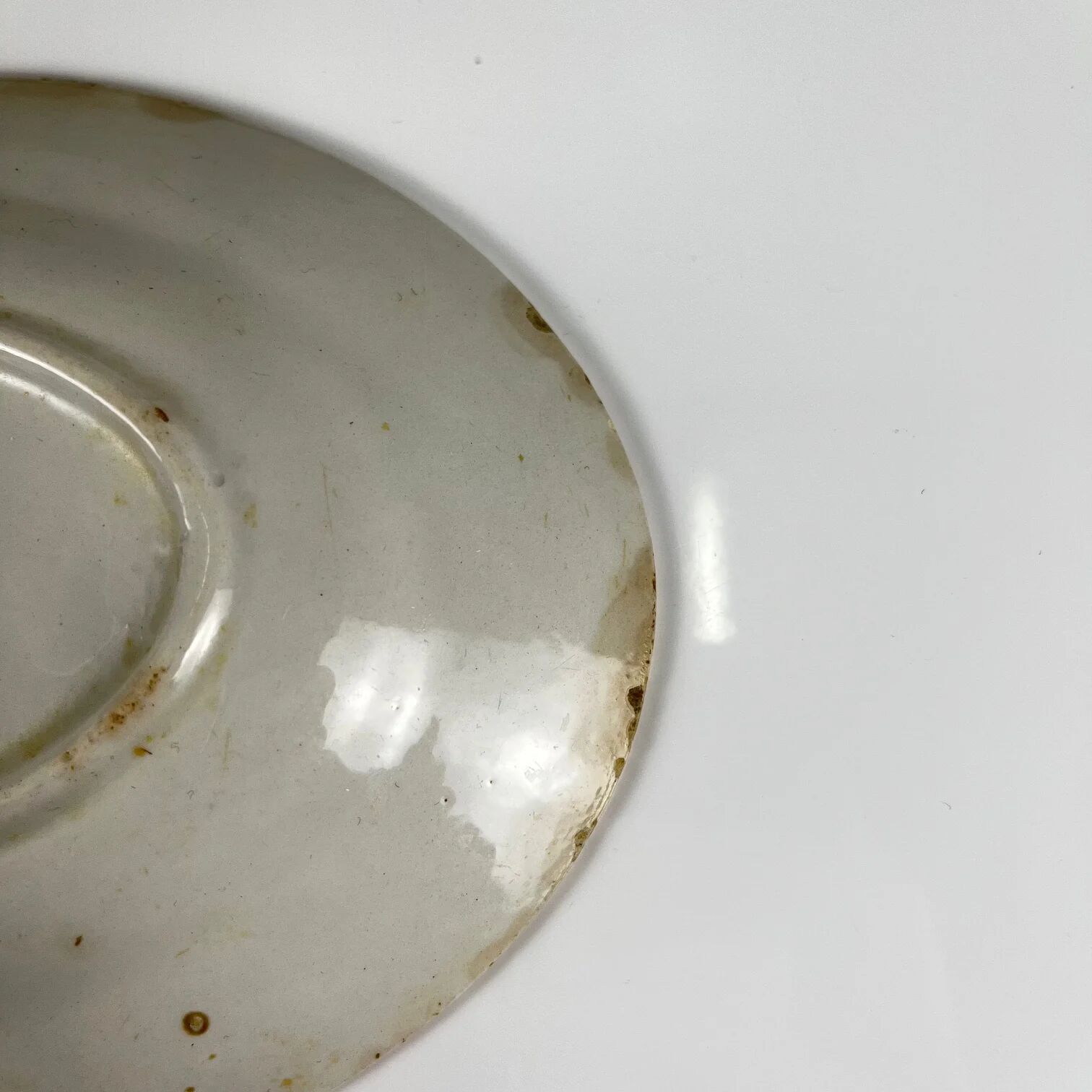 Pair of porcelain serving dishes, Badonviller, red flower, 1950