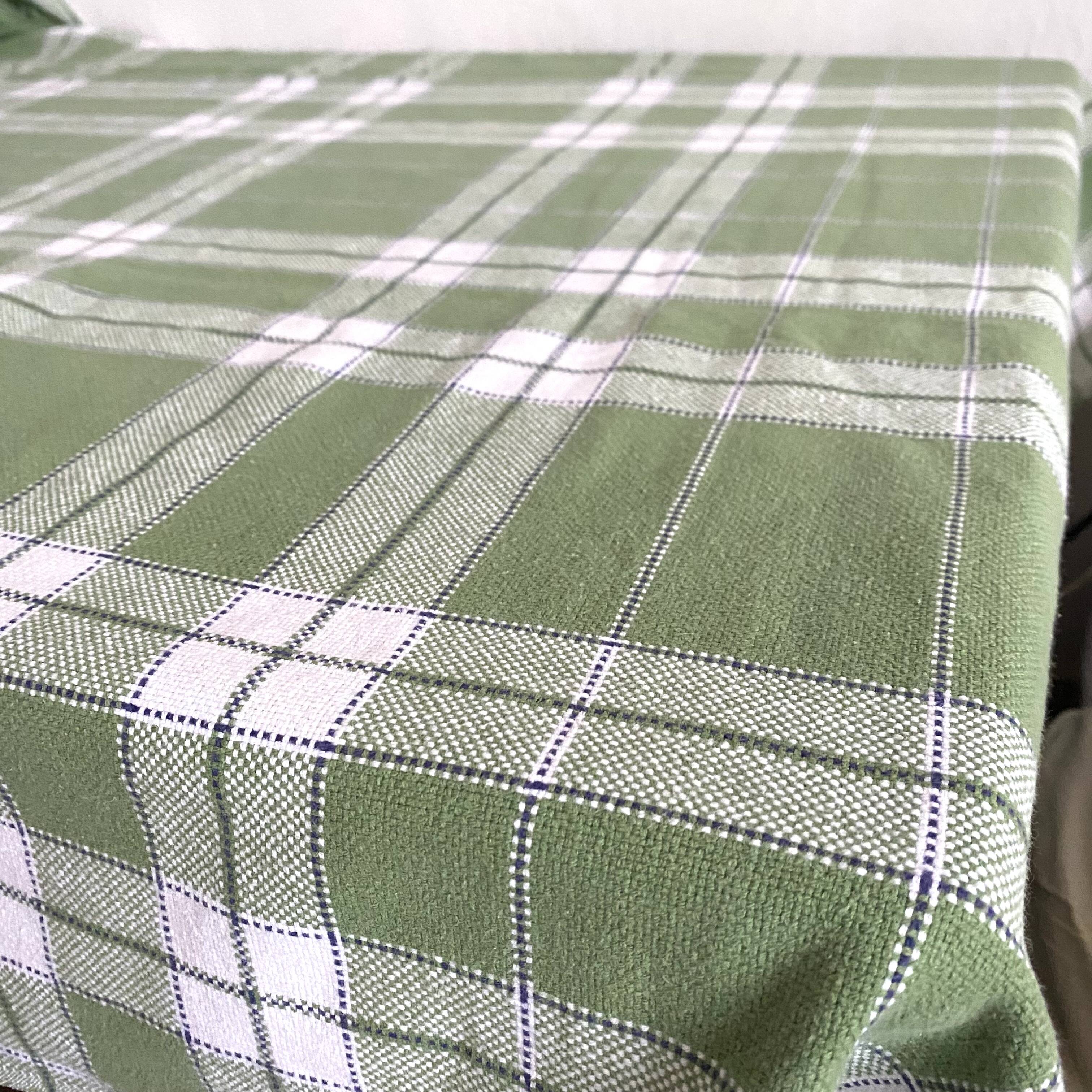 Rectangular checkered tablecloth 140X220