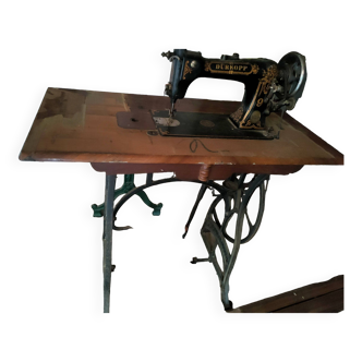 Old manual sewing machine "Durkopp" 1929