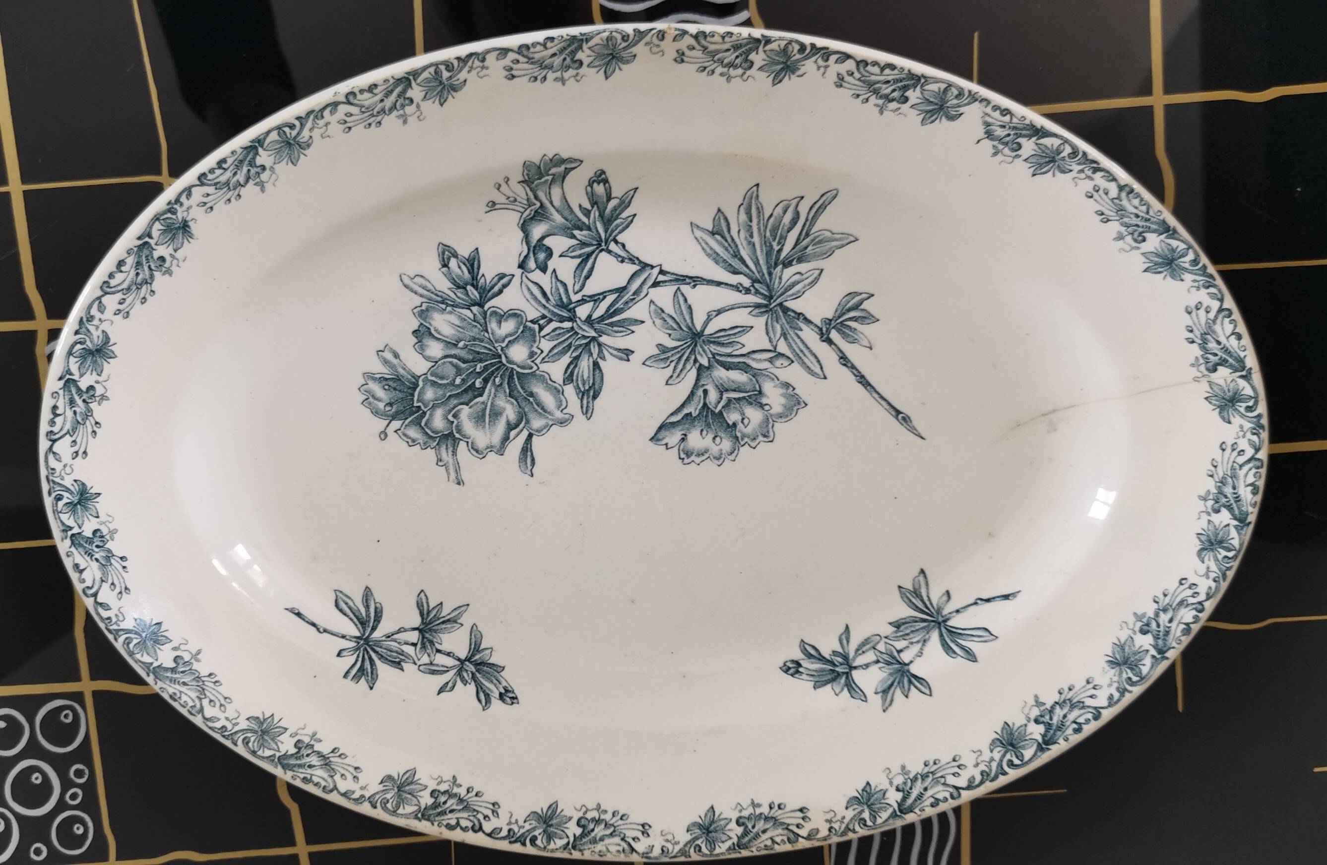 Old oval ceramic dish from Sarreguemines Flore model