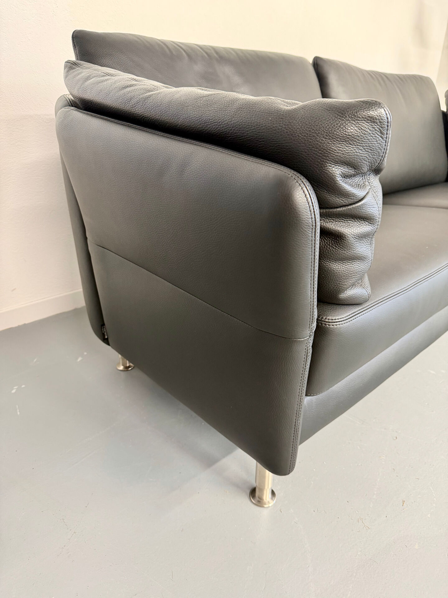 3-seater sofa Intertime I-Cielo black leather contemporary design