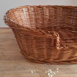Wicker cat or dog basket