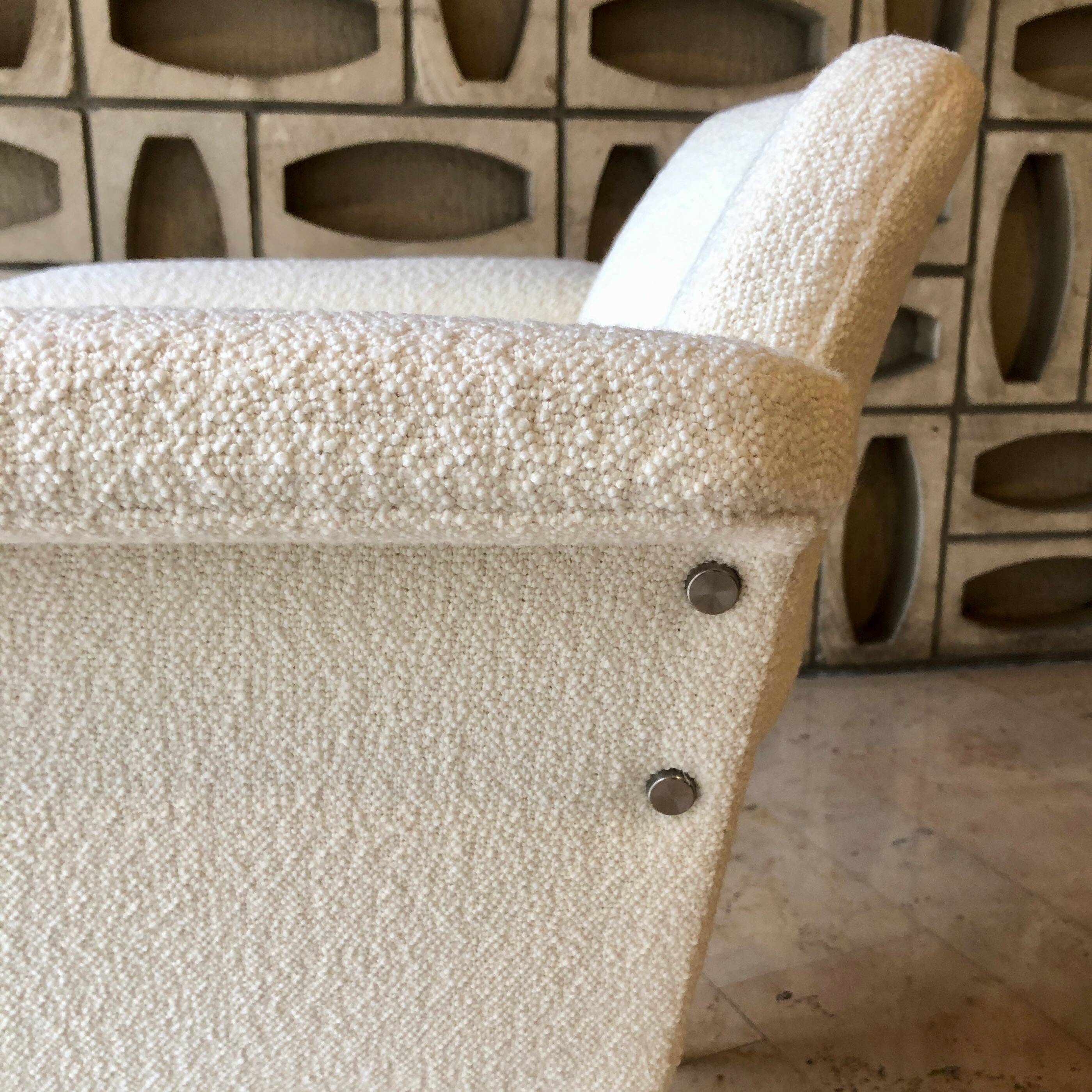 Prism armchair by Joseph-André Motte, Lelièvre fabric.