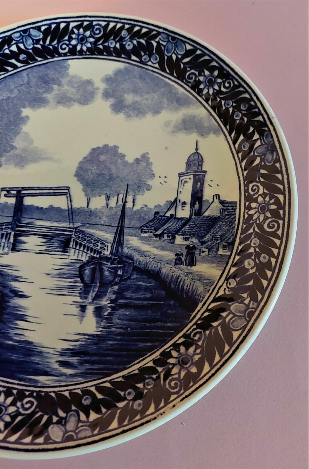 Earthenware dish Delft Boch Fr
