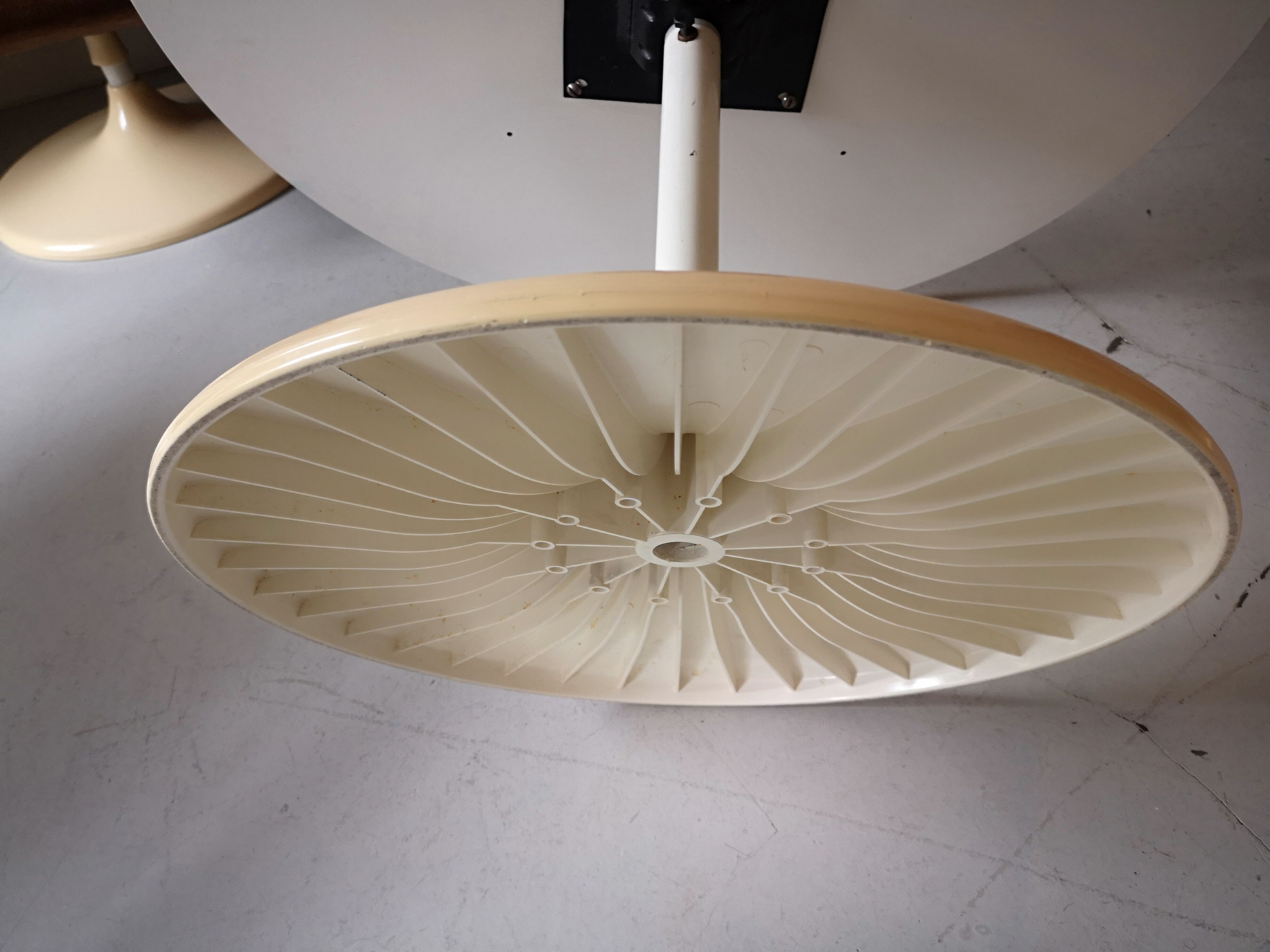 White coffee table and tulip design 1970