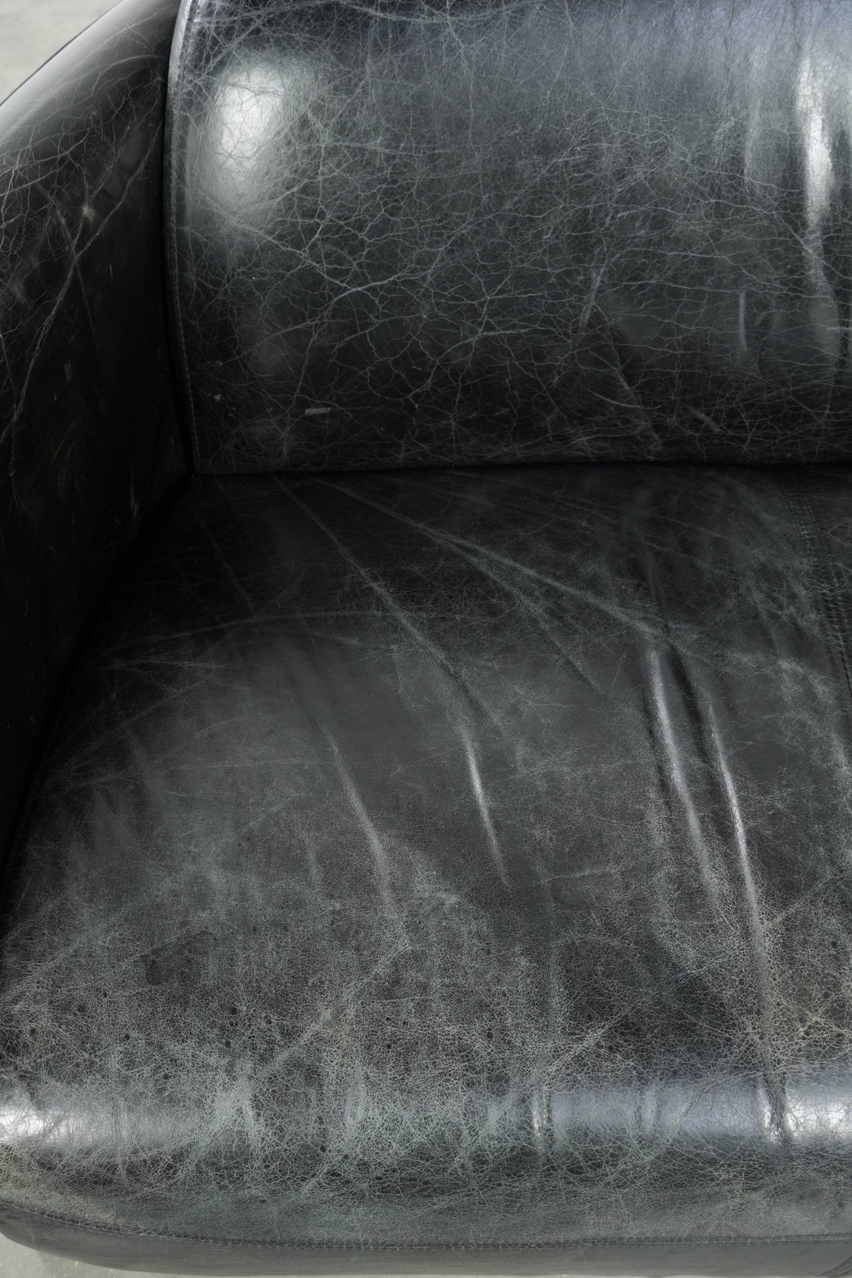 Amazing and unique cowhide aviator design bench, 2-seater