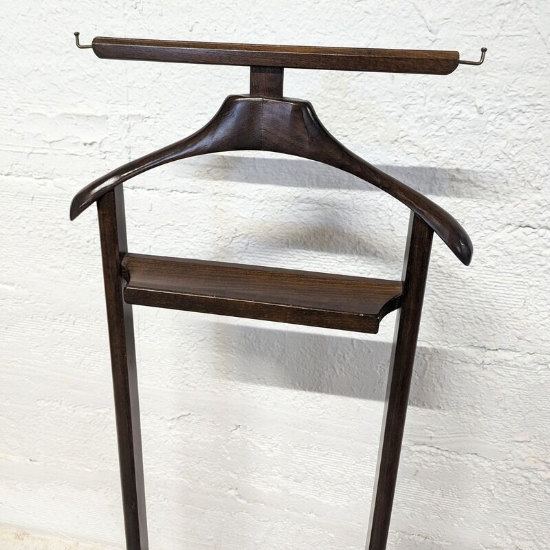 Vintage valet