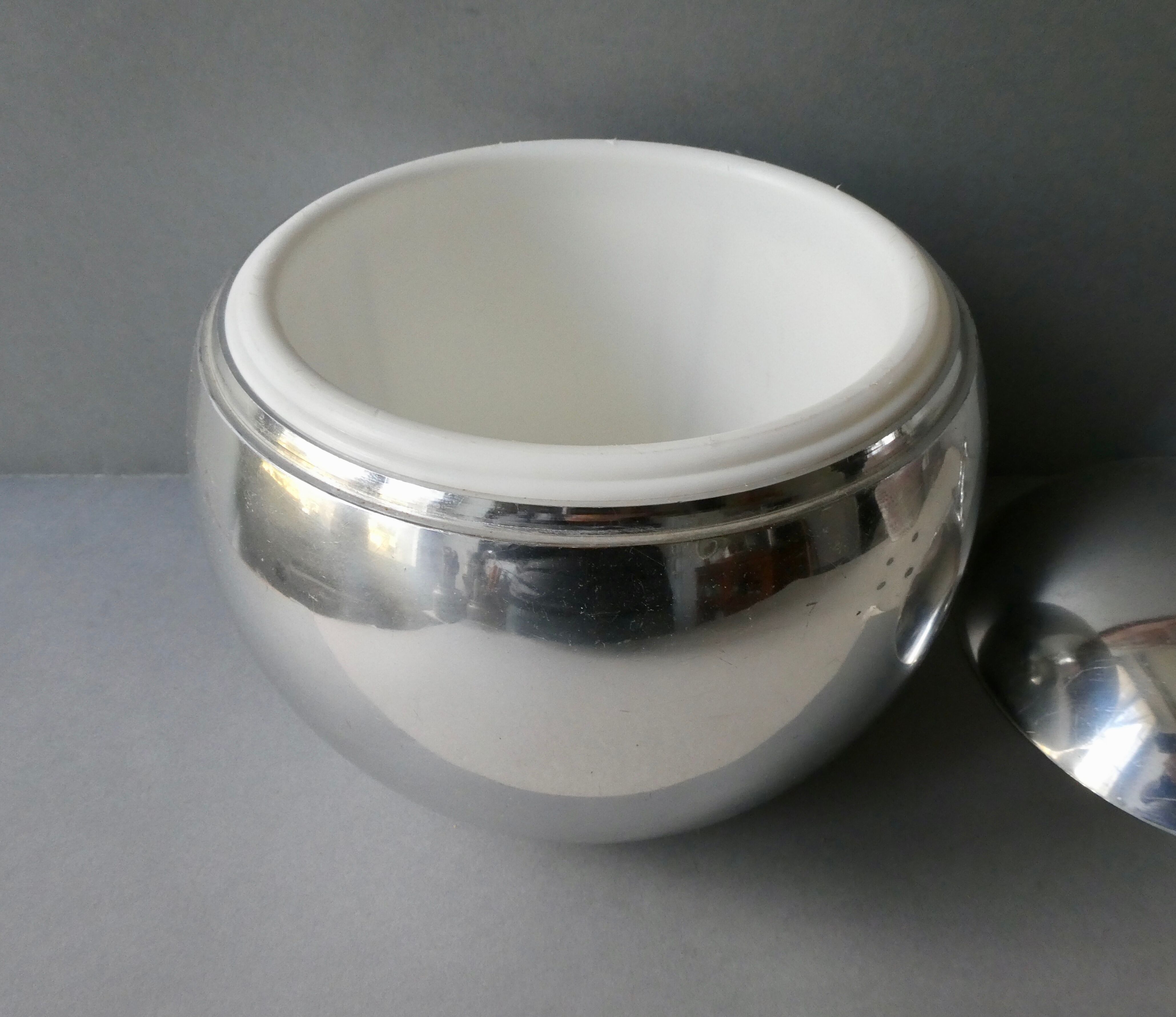 Luxium France silver metal apple-shaped ice bucket