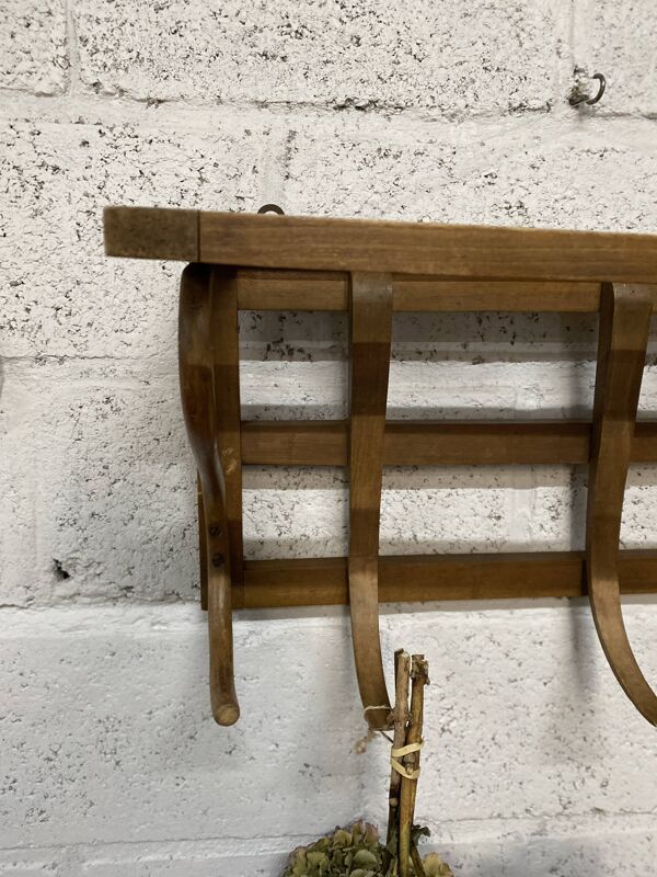 patère-étagère en bois courbé